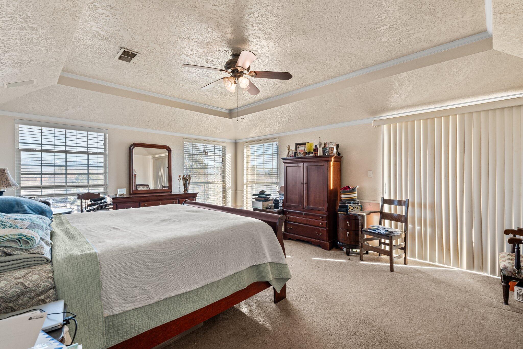 4720 Spring Vale Road NW