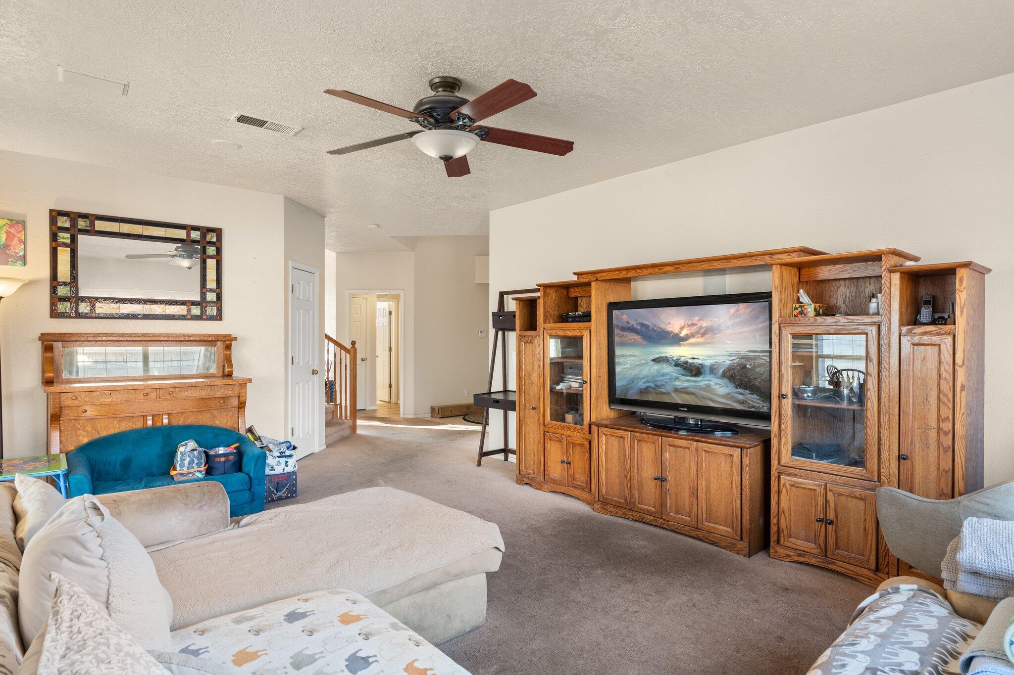 4720 Spring Vale Road NW