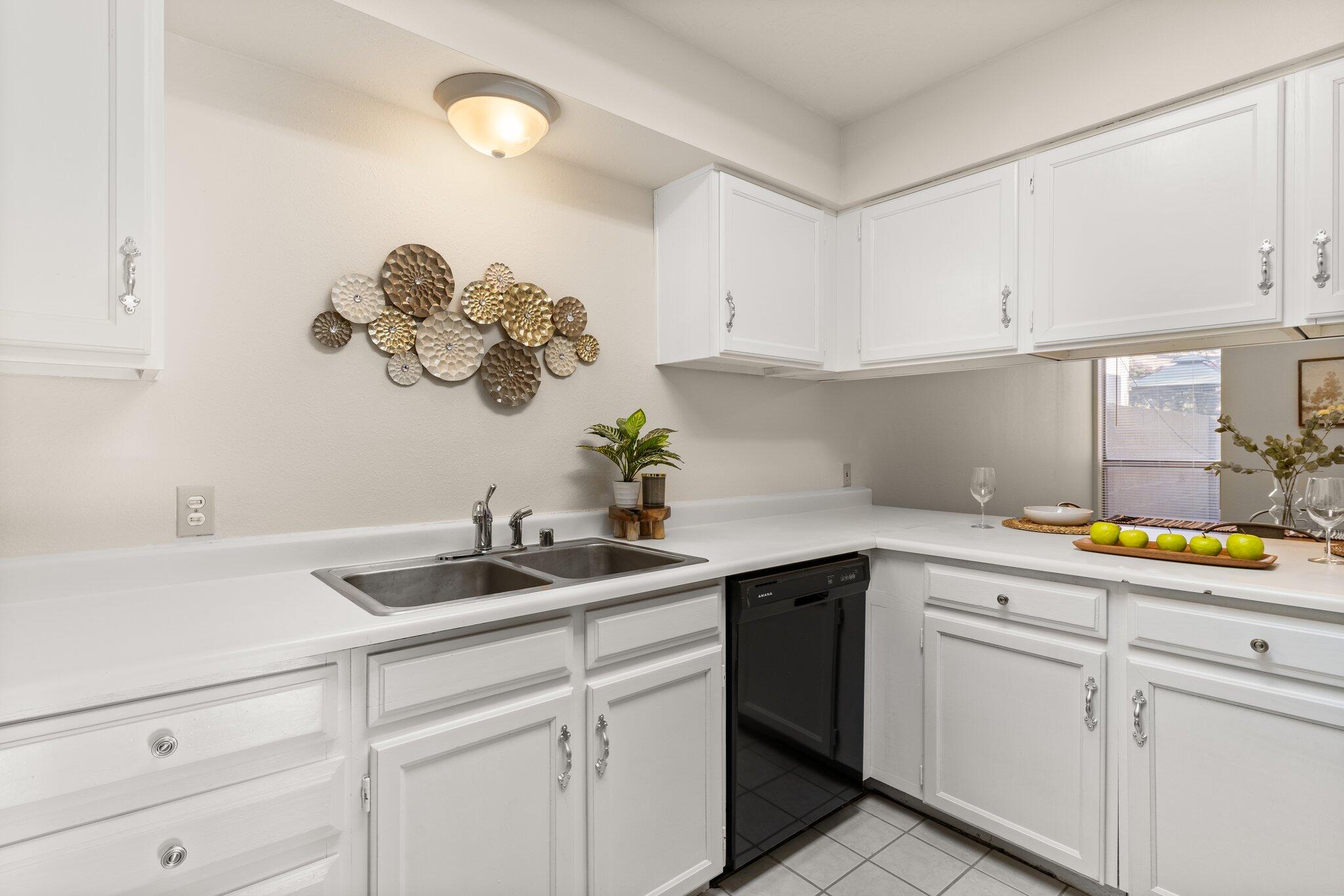 12524 Singing Arrow Avenue SE