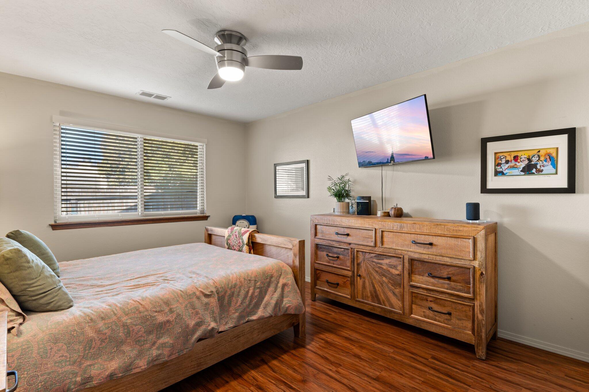 6031 Del Campo Place NE