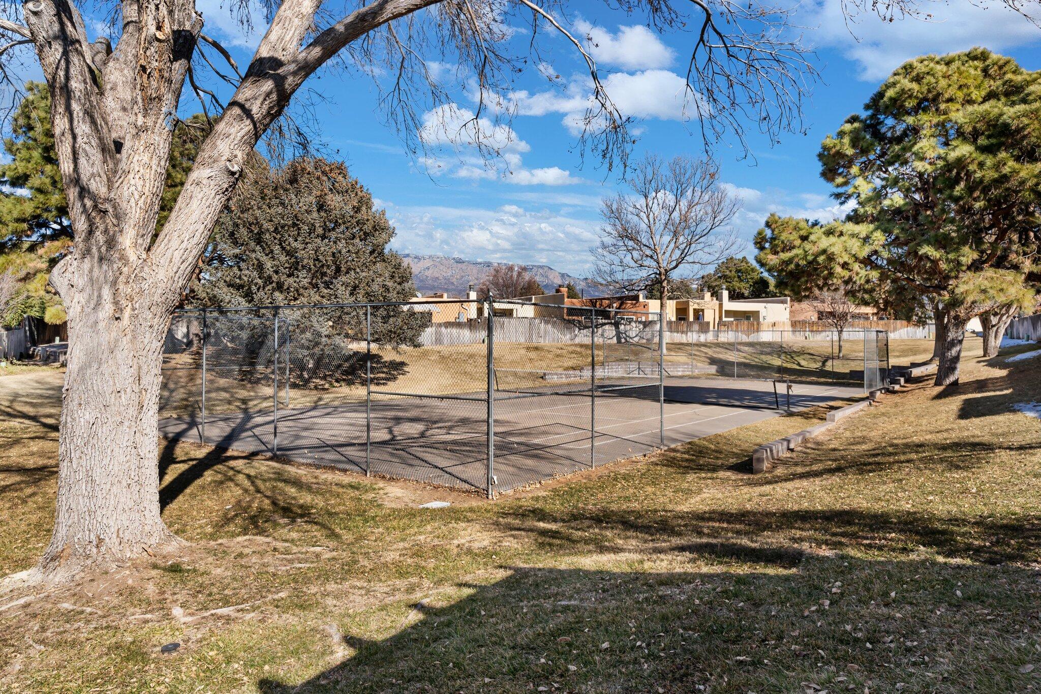 6031 Del Campo Place NE