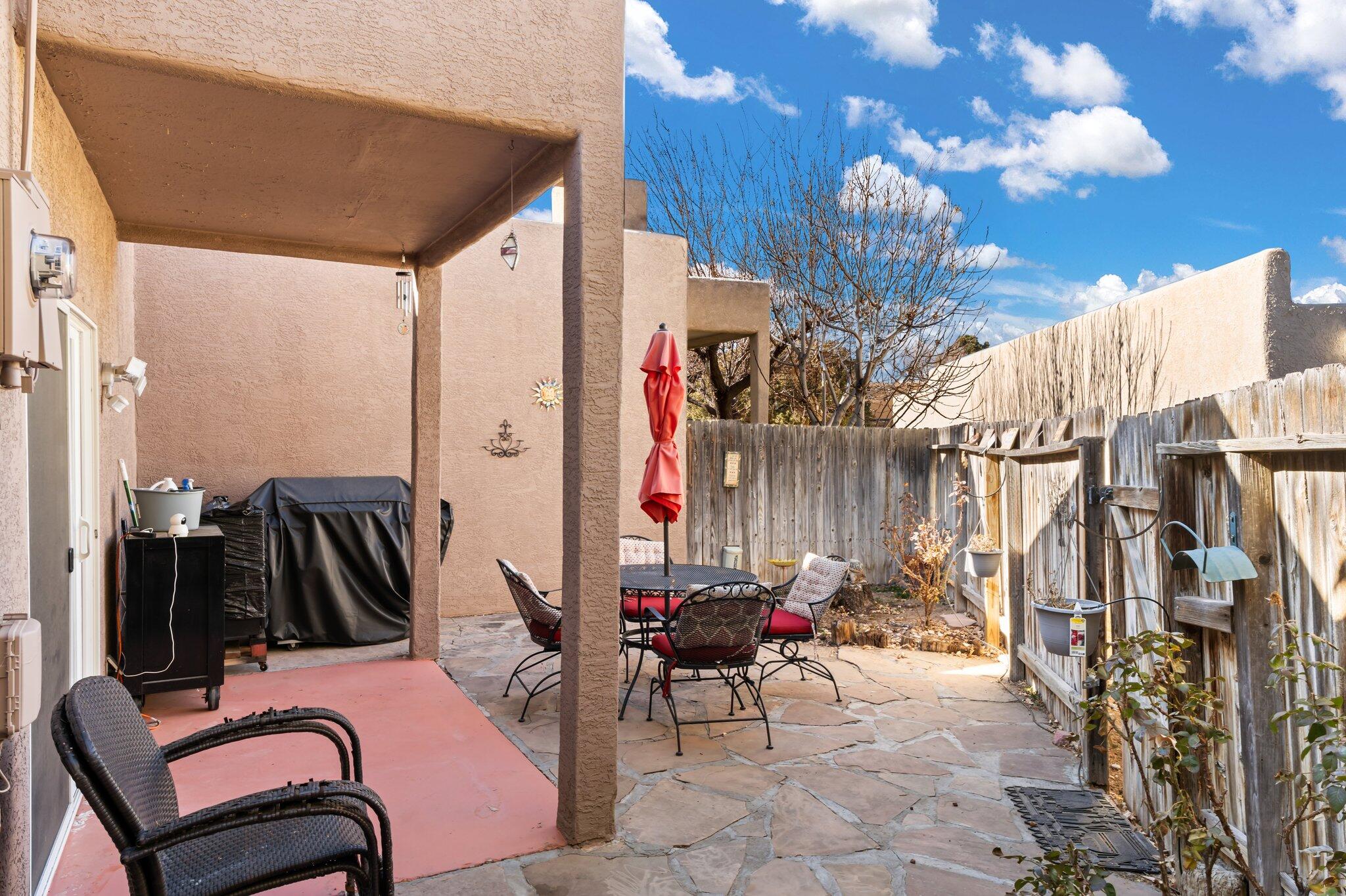 6031 Del Campo Place NE