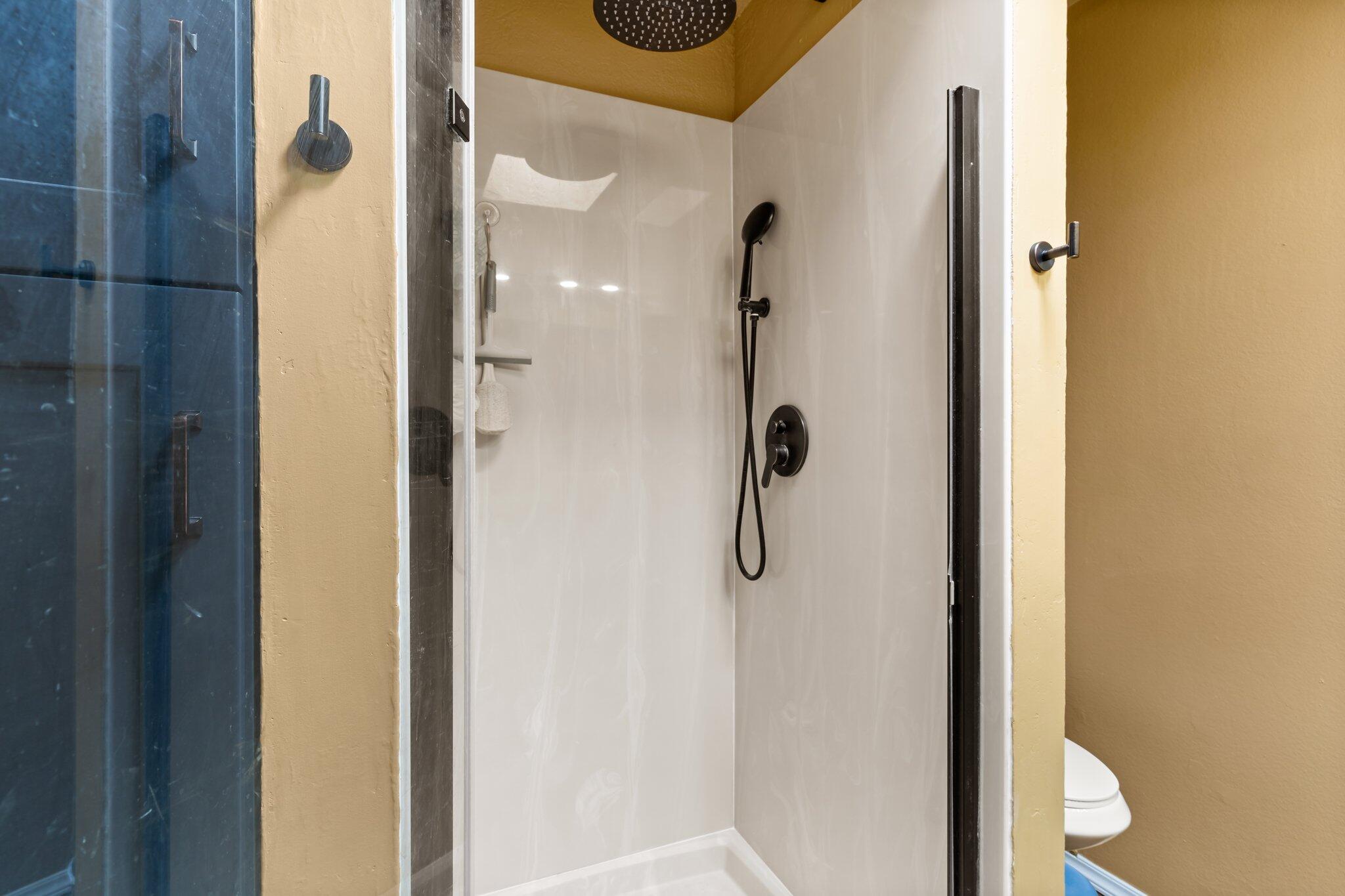 6031 Del Campo Place NE