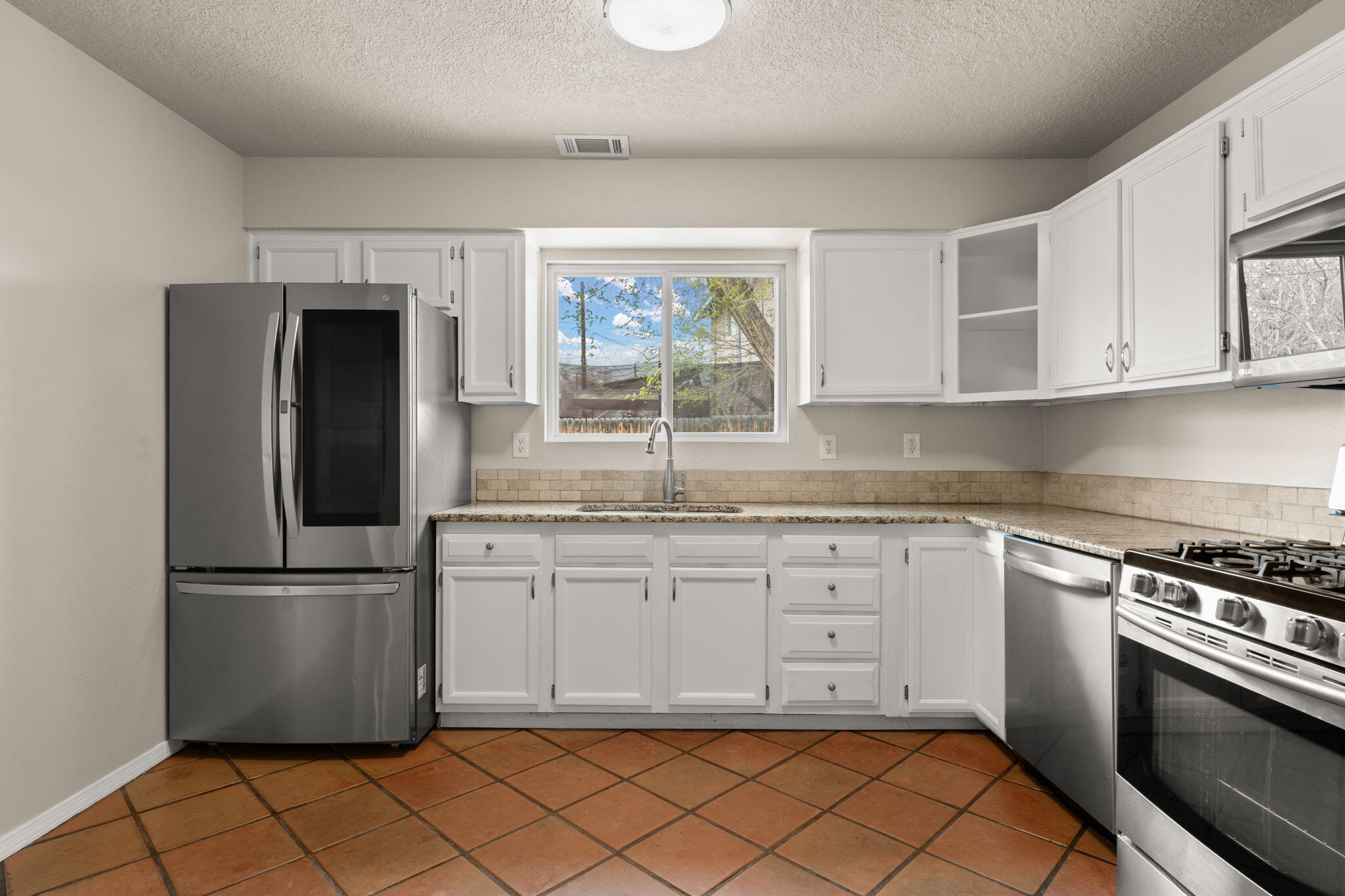 511 Keleher Avenue NW