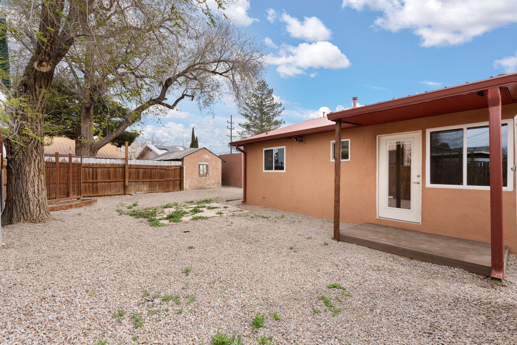 511 Keleher Avenue NW