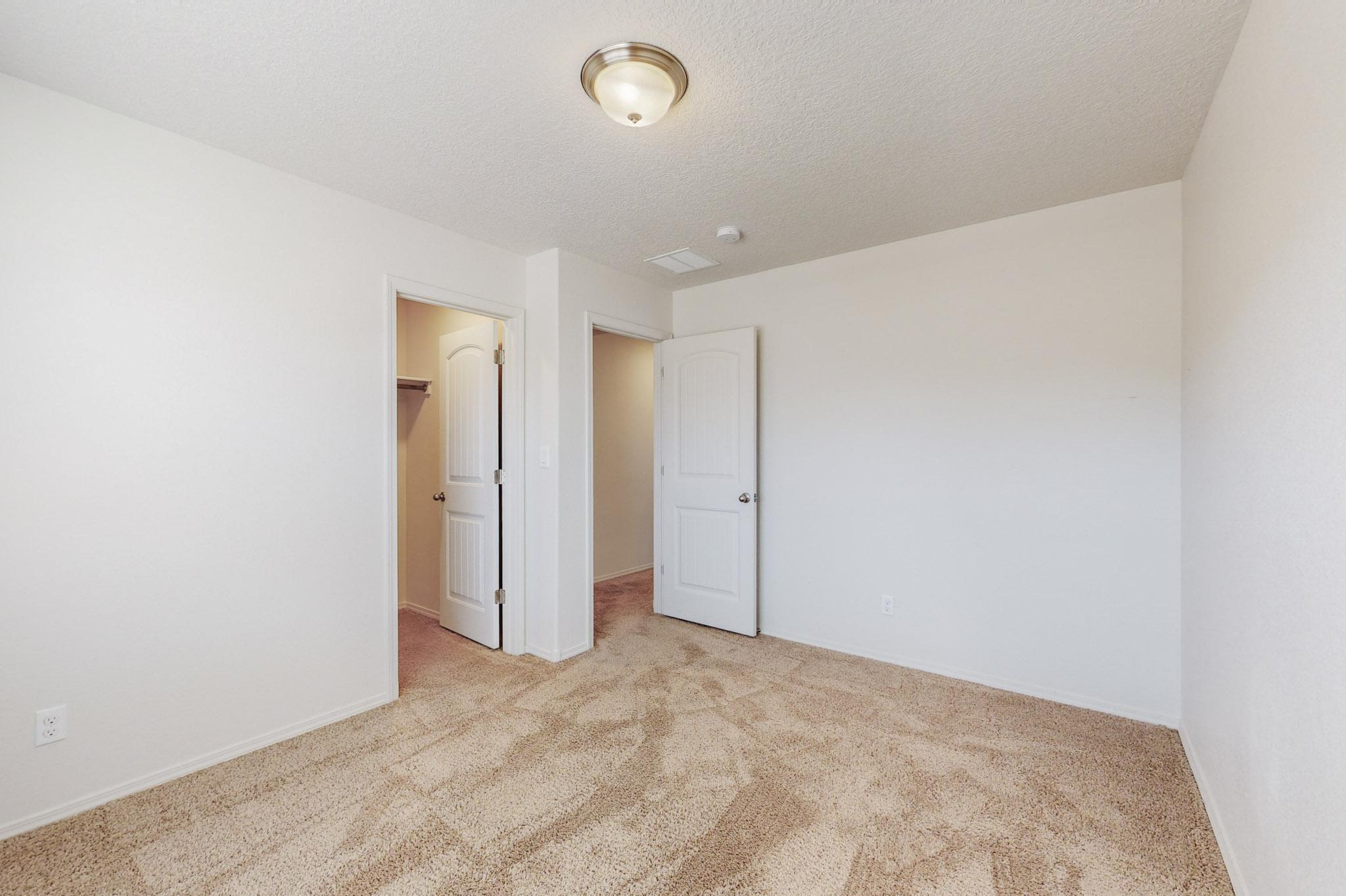 11 Dos Hermanos Court