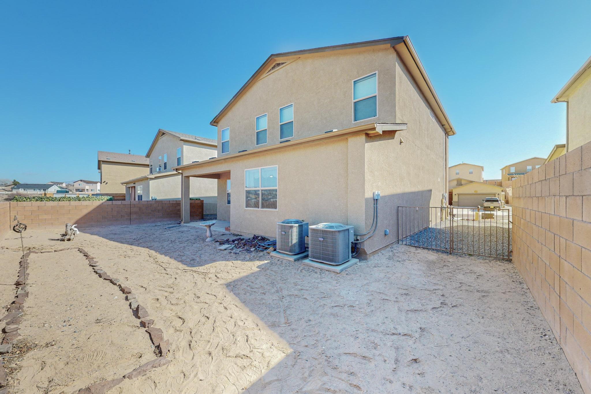 11 Dos Hermanos Court