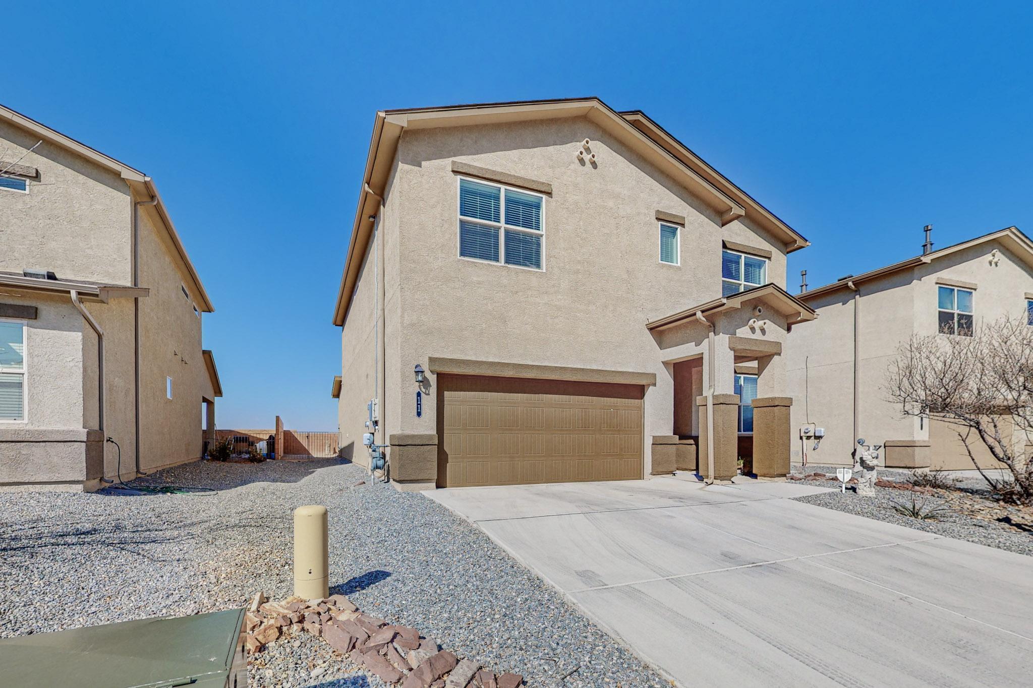 11 Dos Hermanos Court