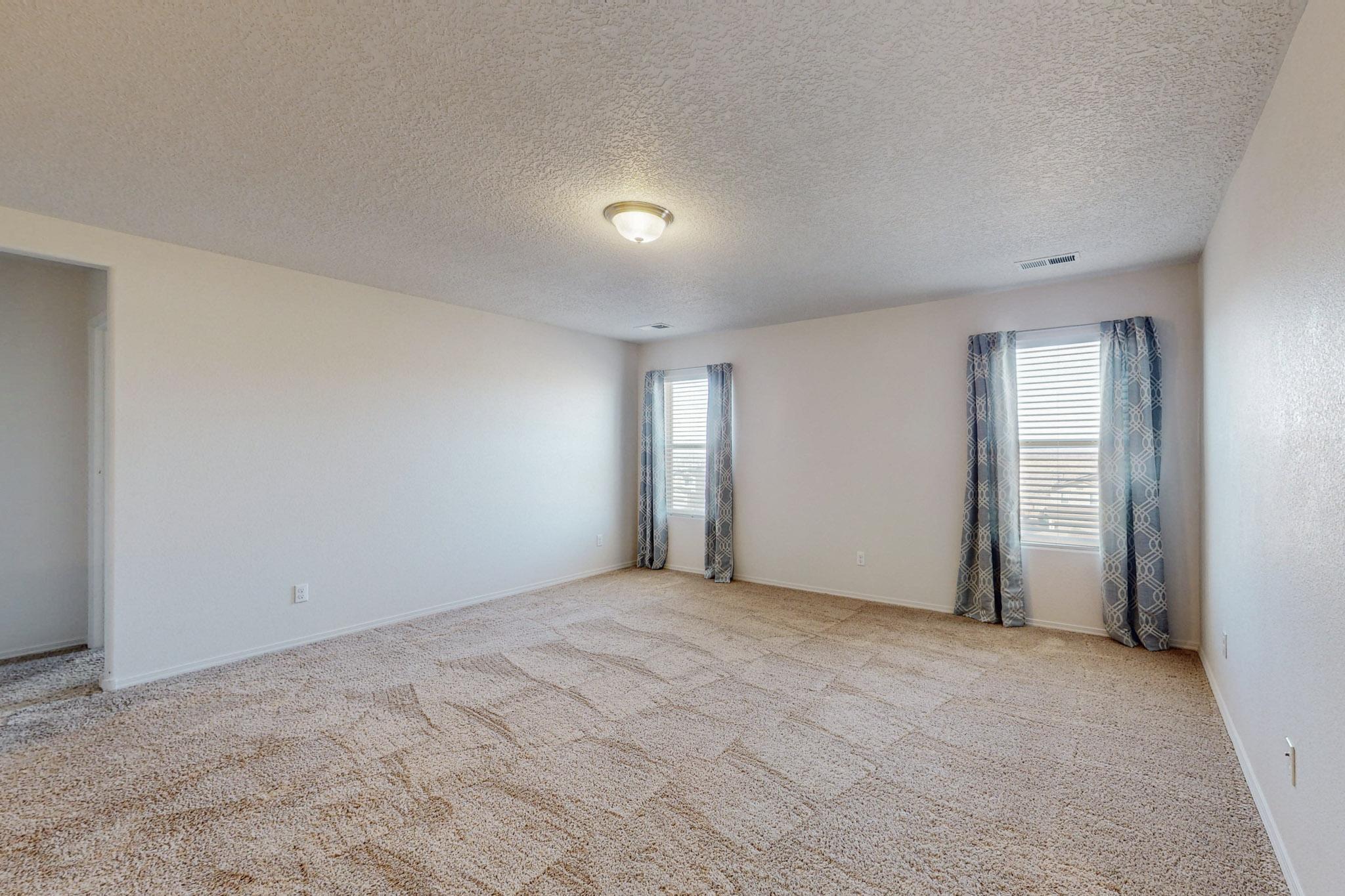 11 Dos Hermanos Court