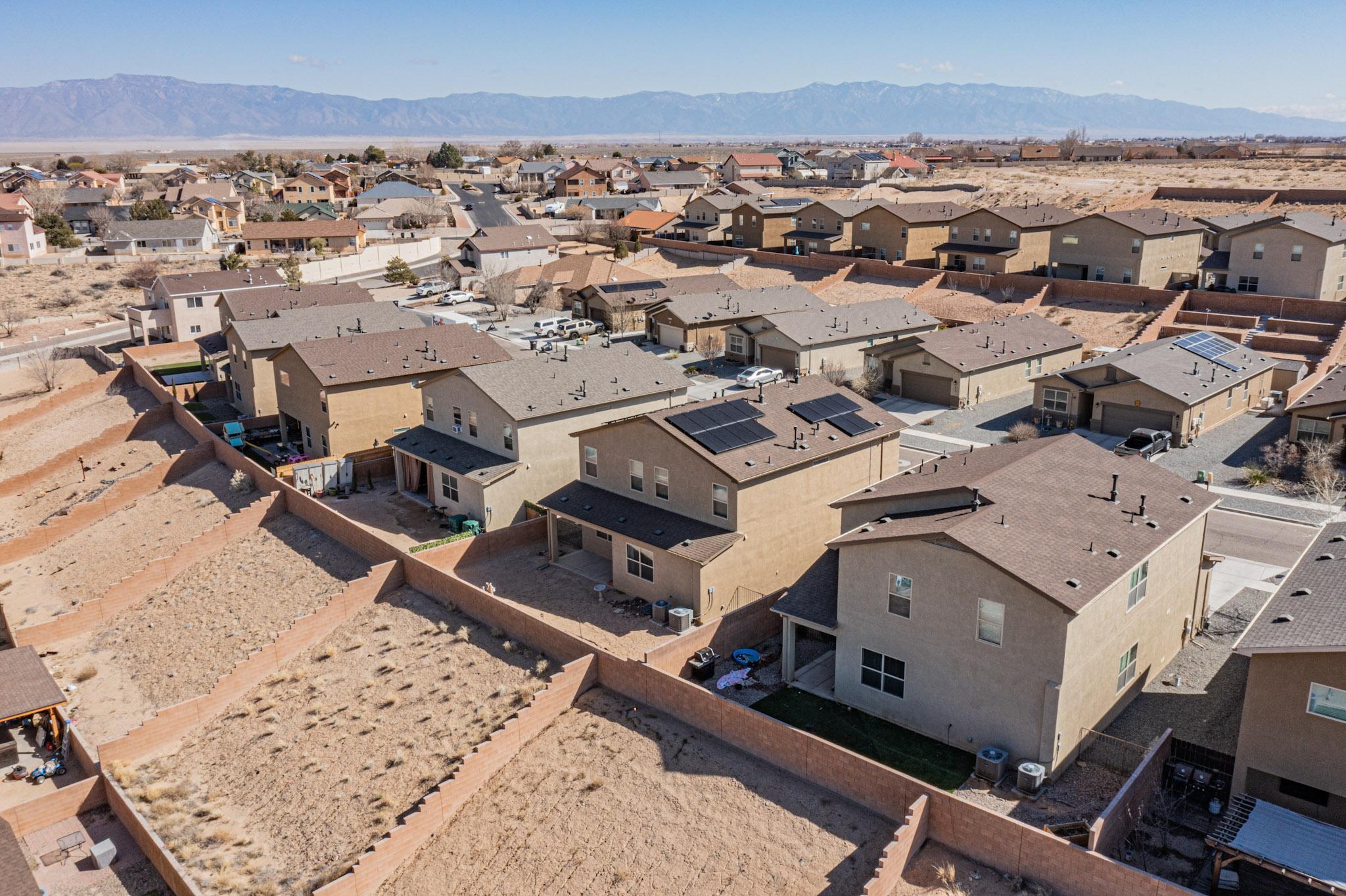 11 Dos Hermanos Court