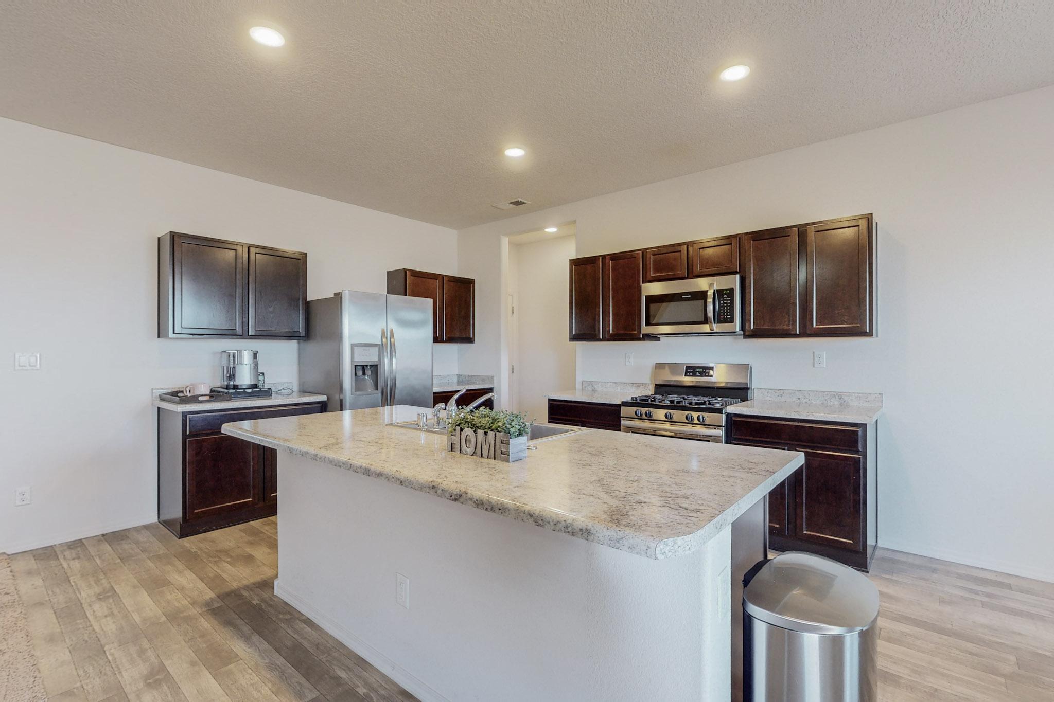 11 Dos Hermanos Court