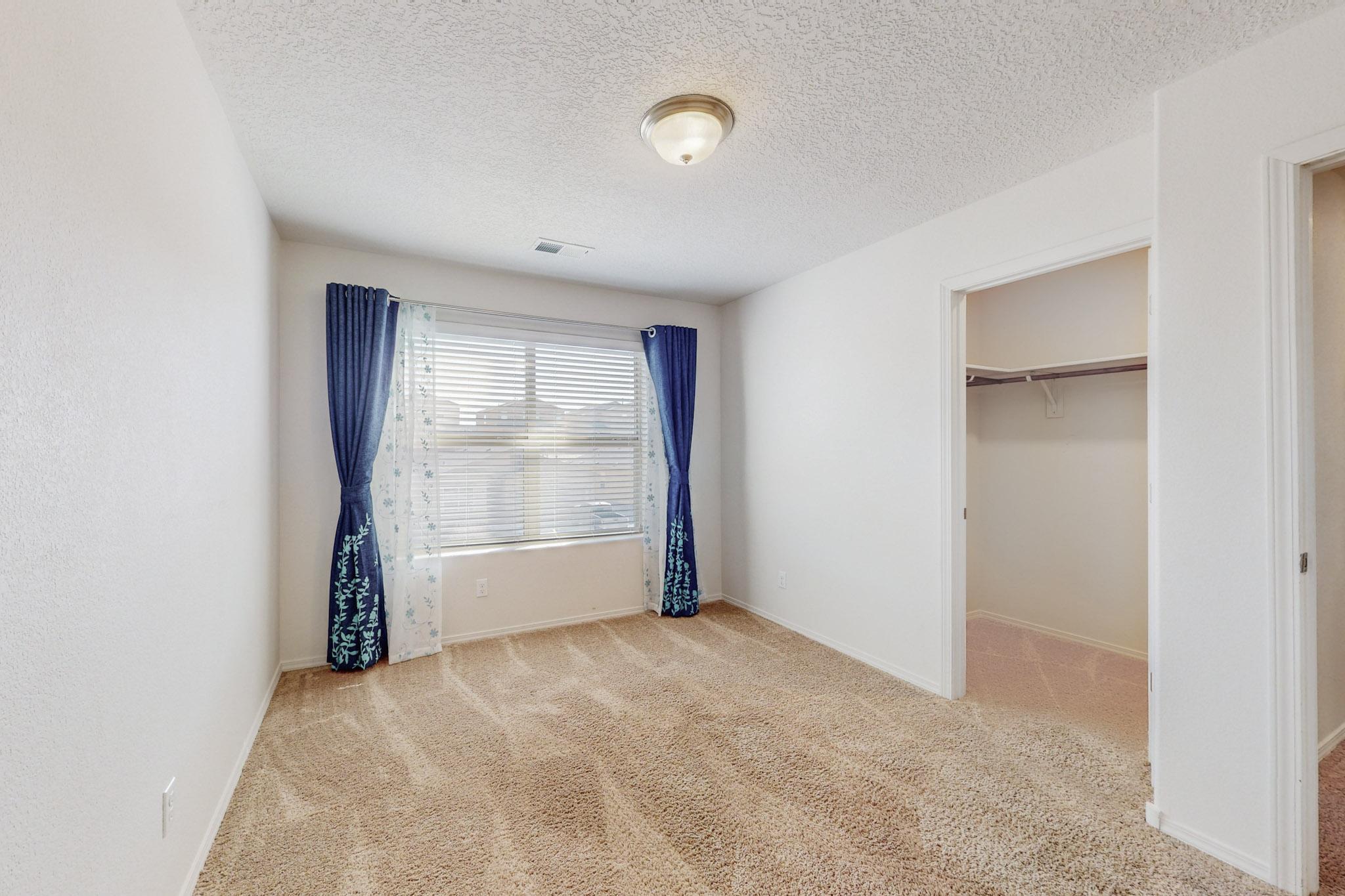 11 Dos Hermanos Court