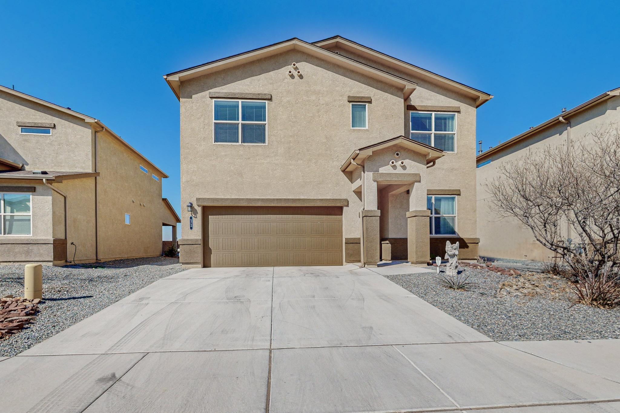 11 Dos Hermanos Court