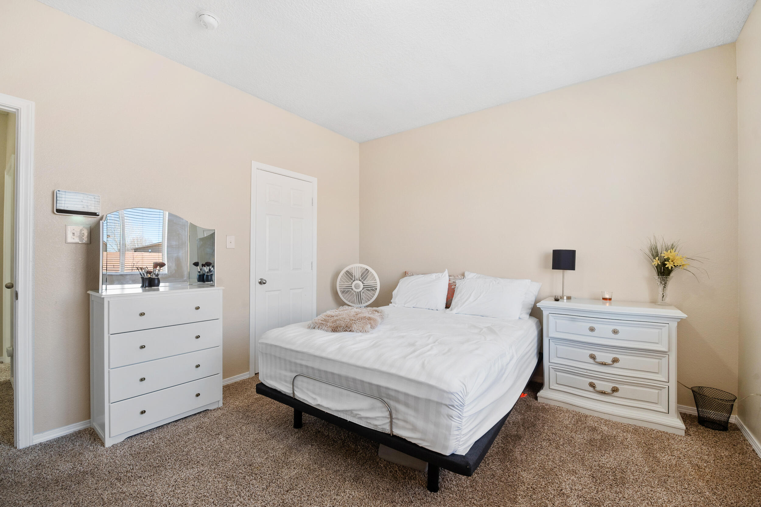 2709 Moon Glow Drive NE