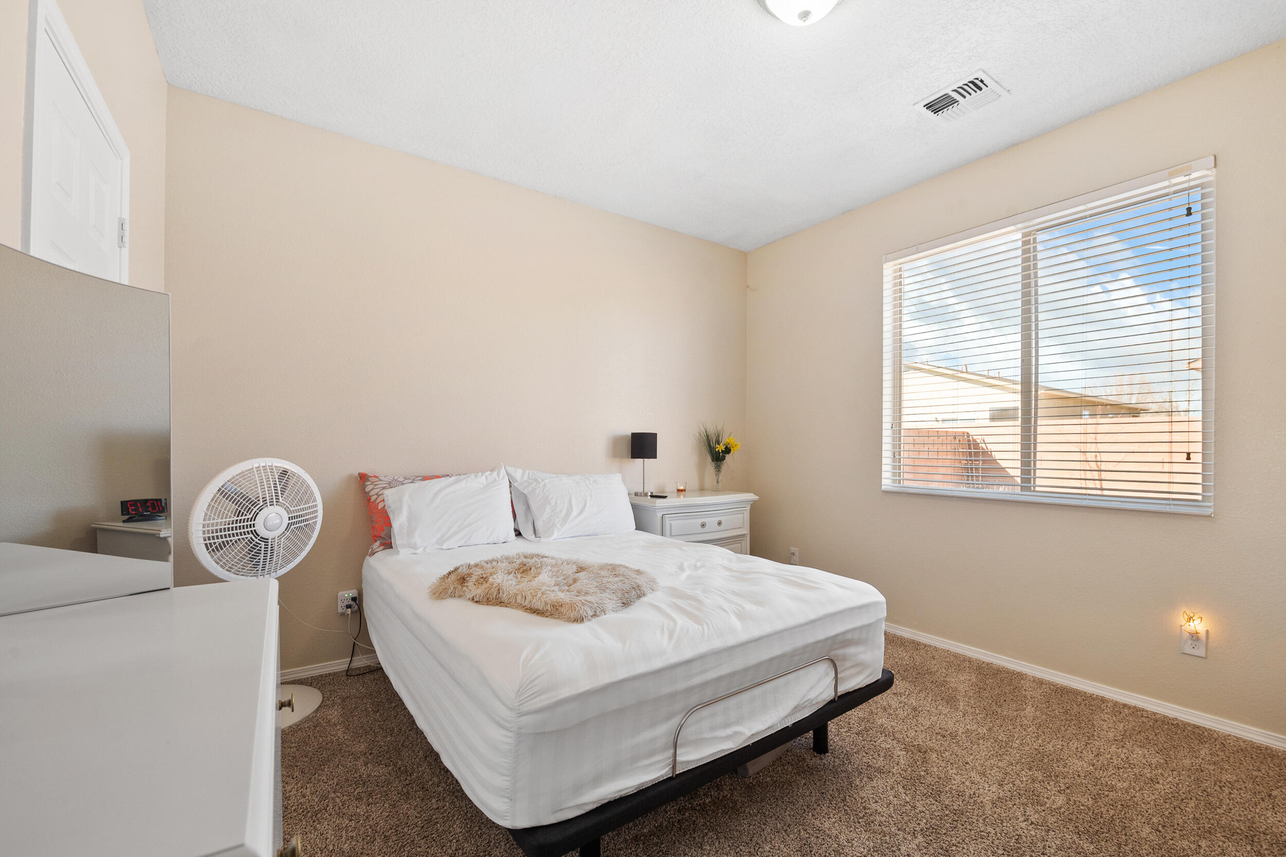 2709 Moon Glow Drive NE