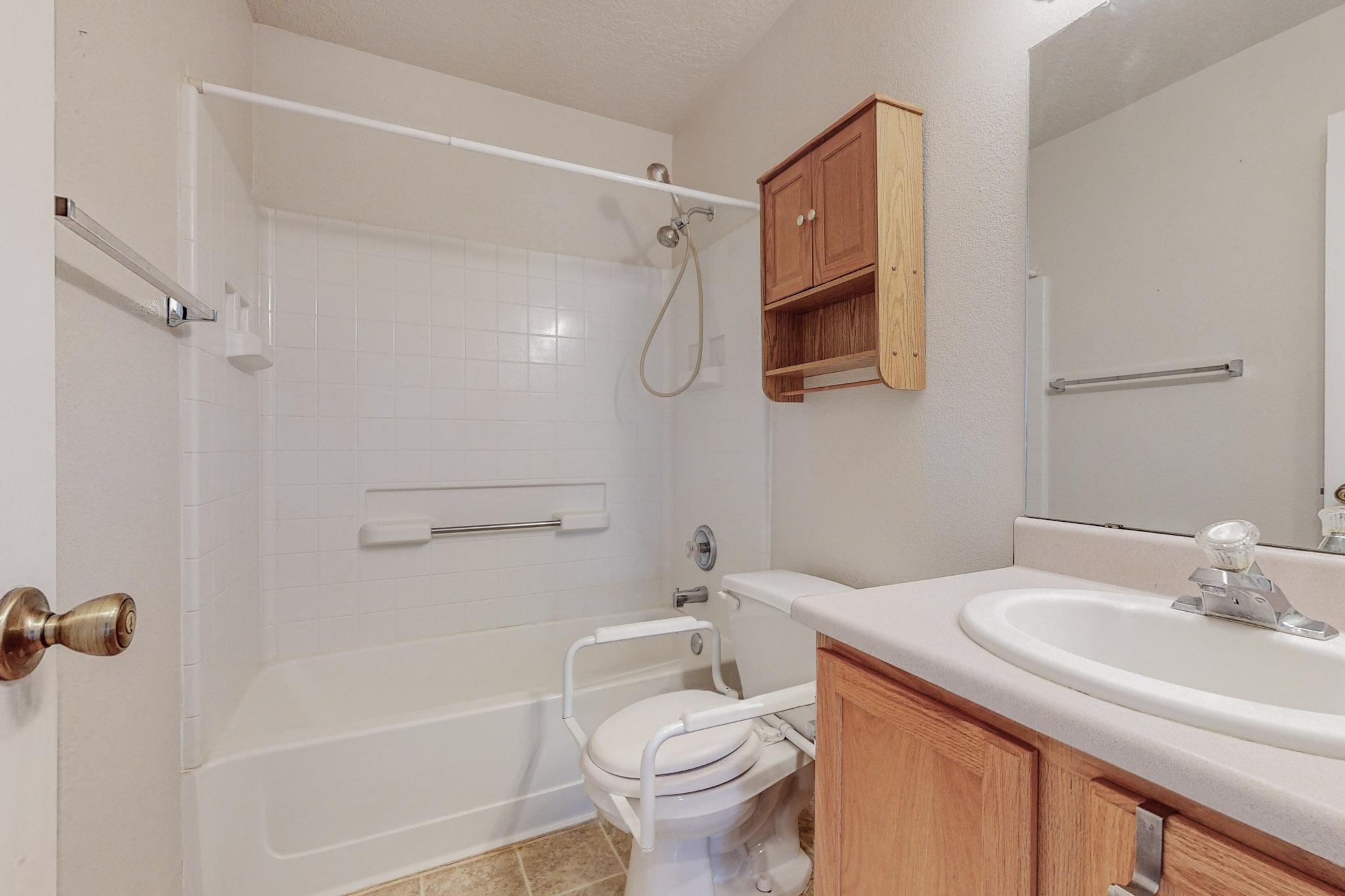 6936 Skylar Drive NE