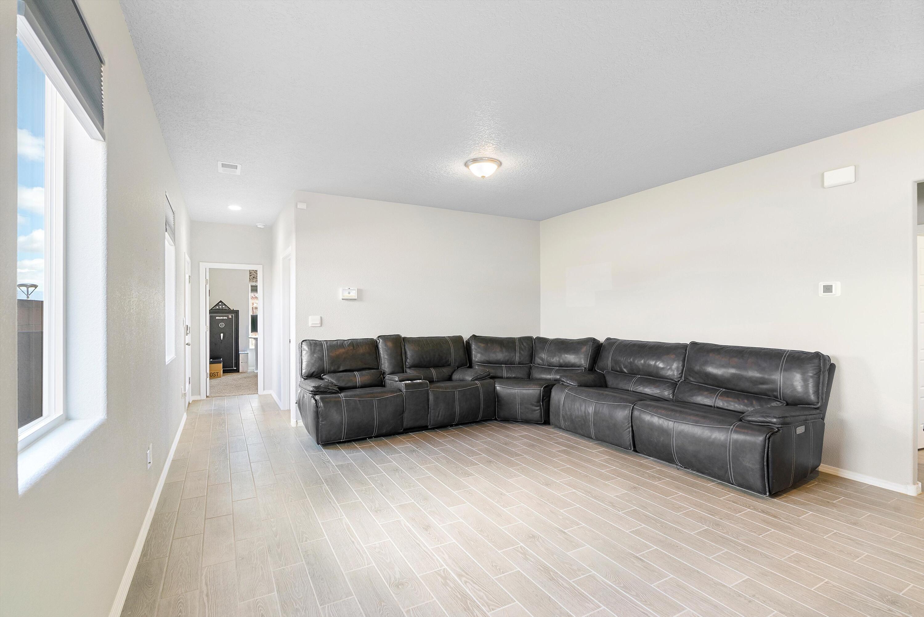 3177 Tazanita Street