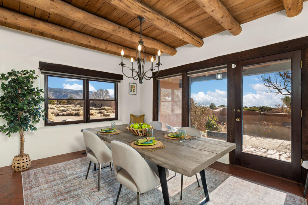 538 Black Bear Road NE