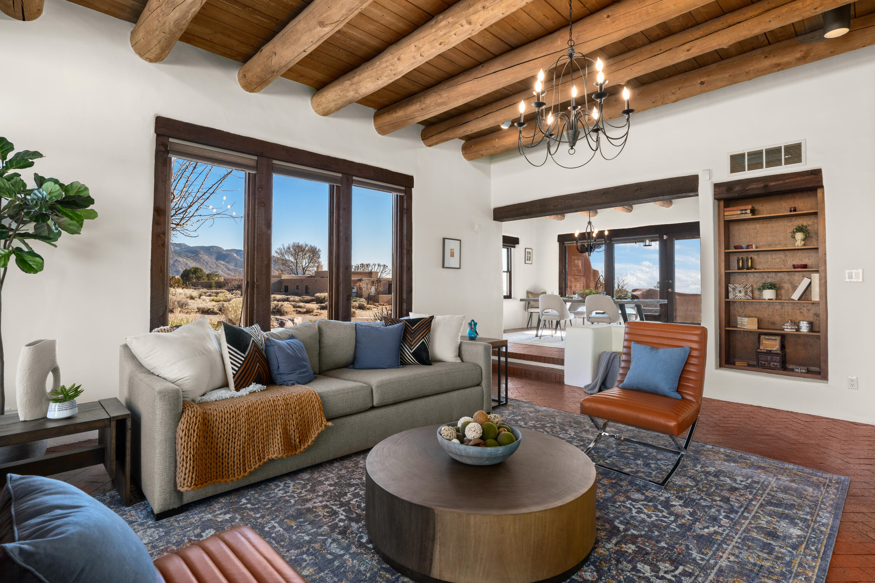 538 Black Bear Road NE