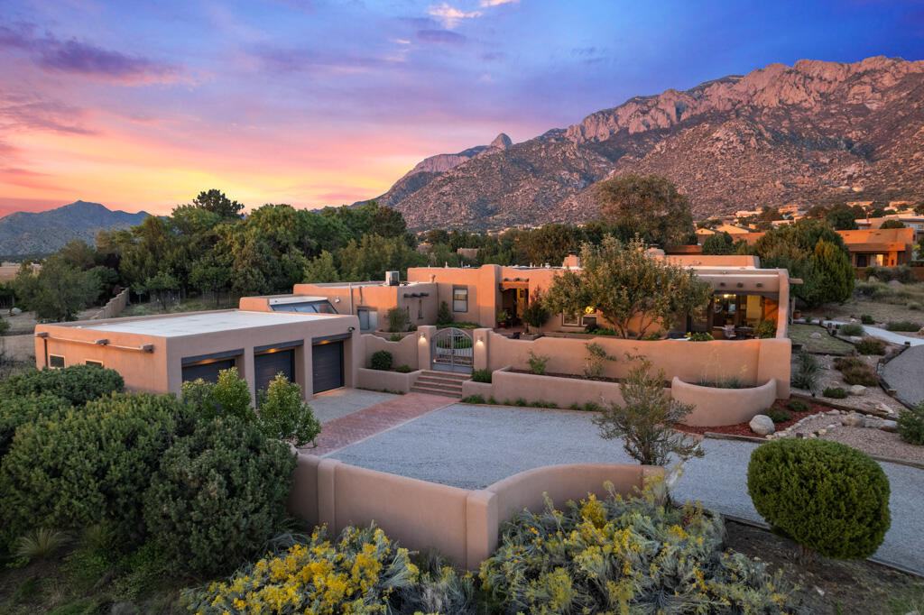 538 Black Bear Road NE