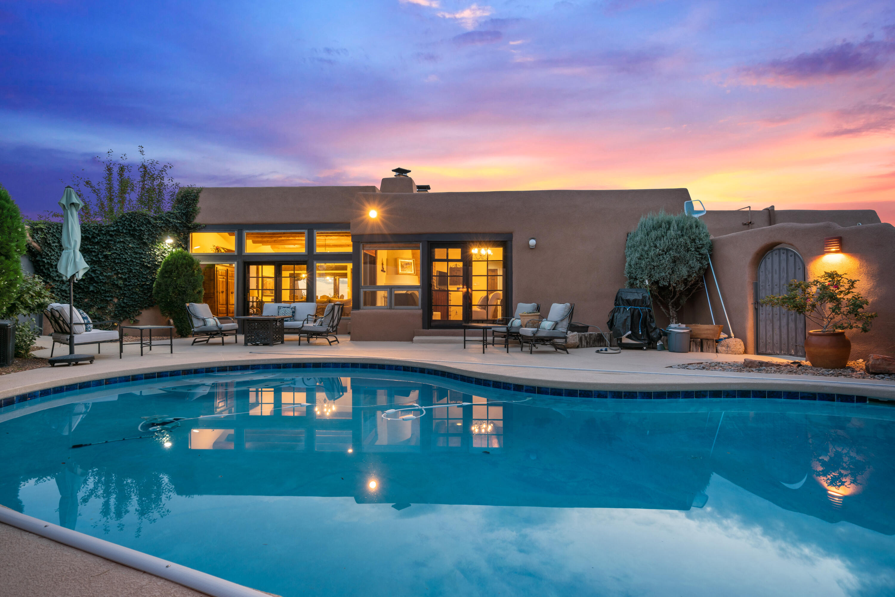 538 Black Bear Road NE