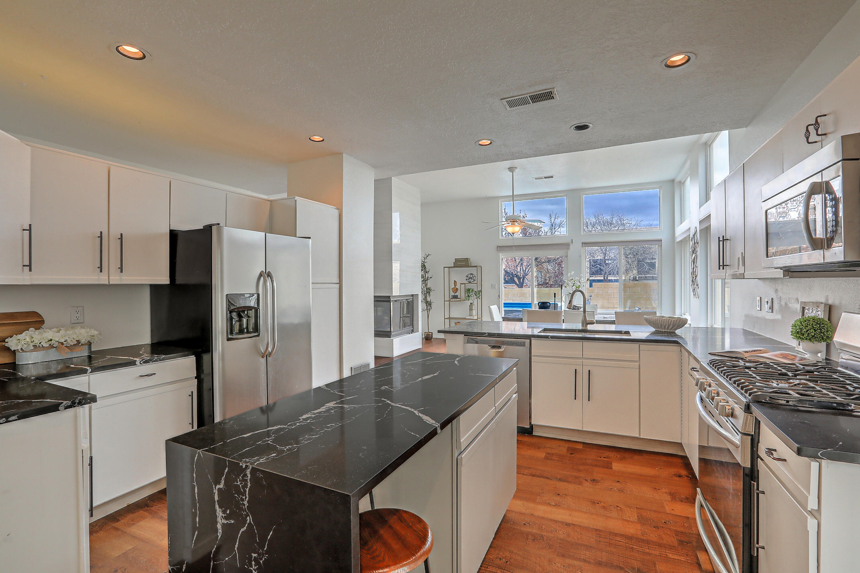 11401 Academy Ridge Road NE