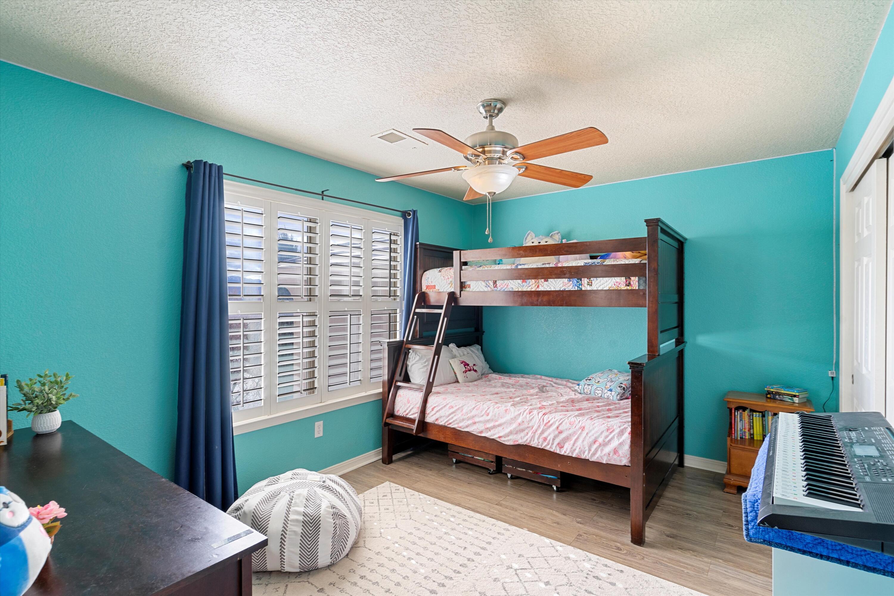 1007 Desert Broom Road NE