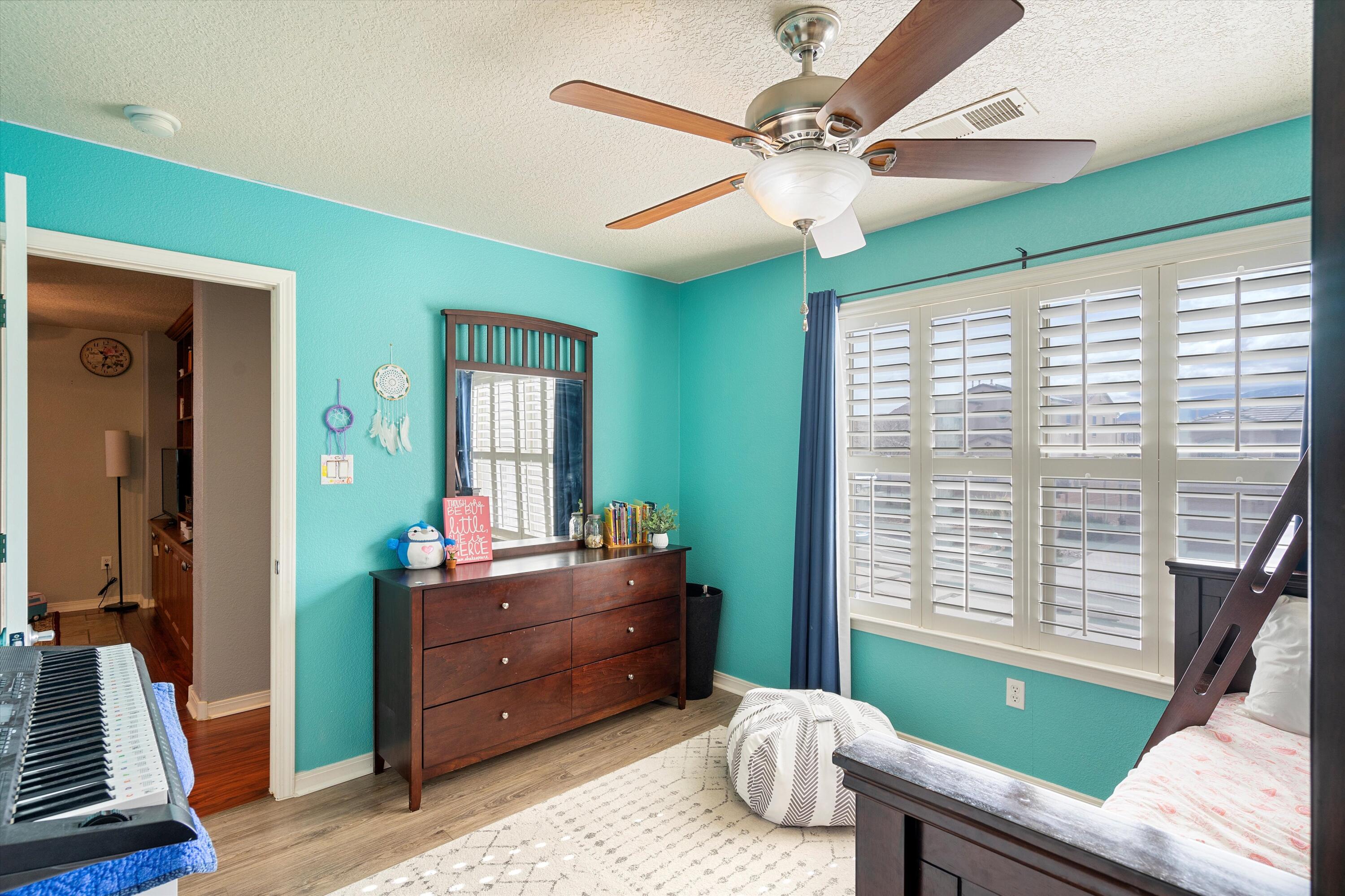 1007 Desert Broom Road NE