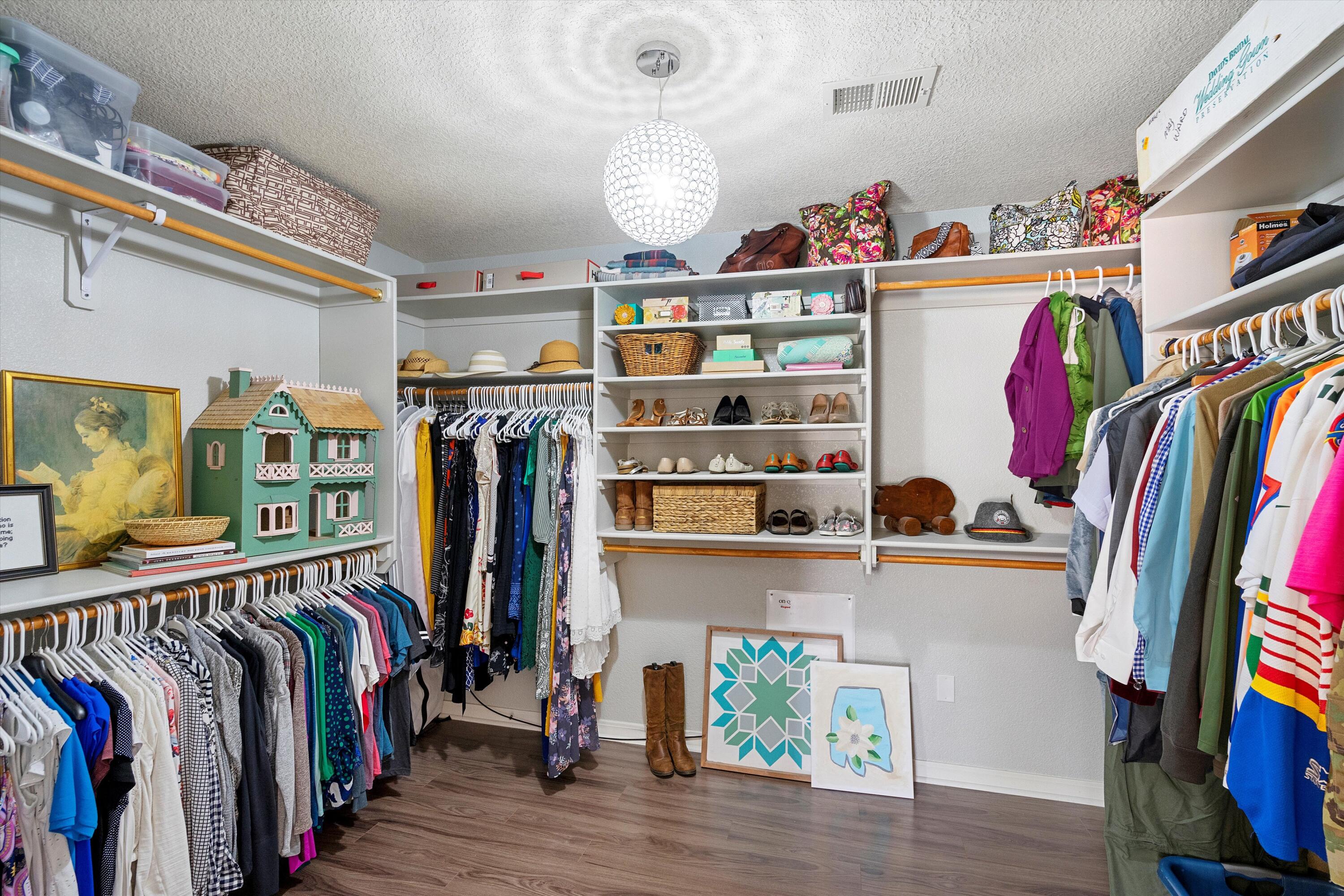 1007 Desert Broom Road NE