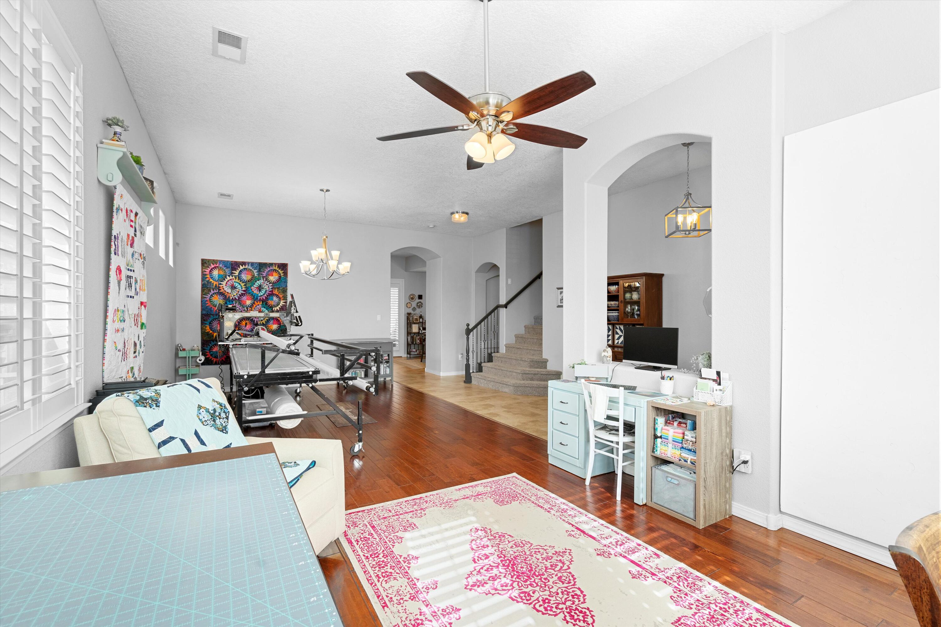 1007 Desert Broom Road NE