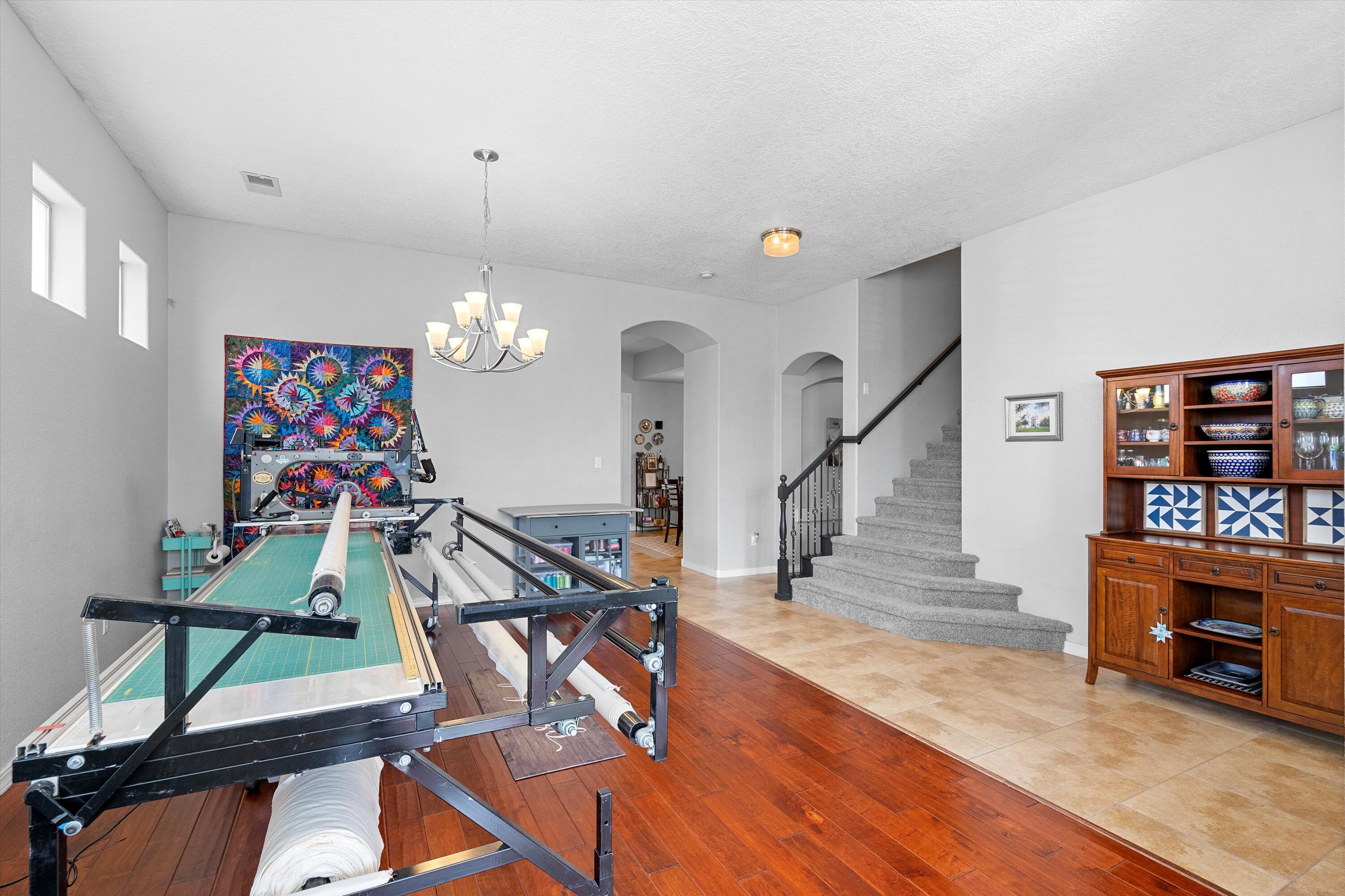 1007 Desert Broom Road NE