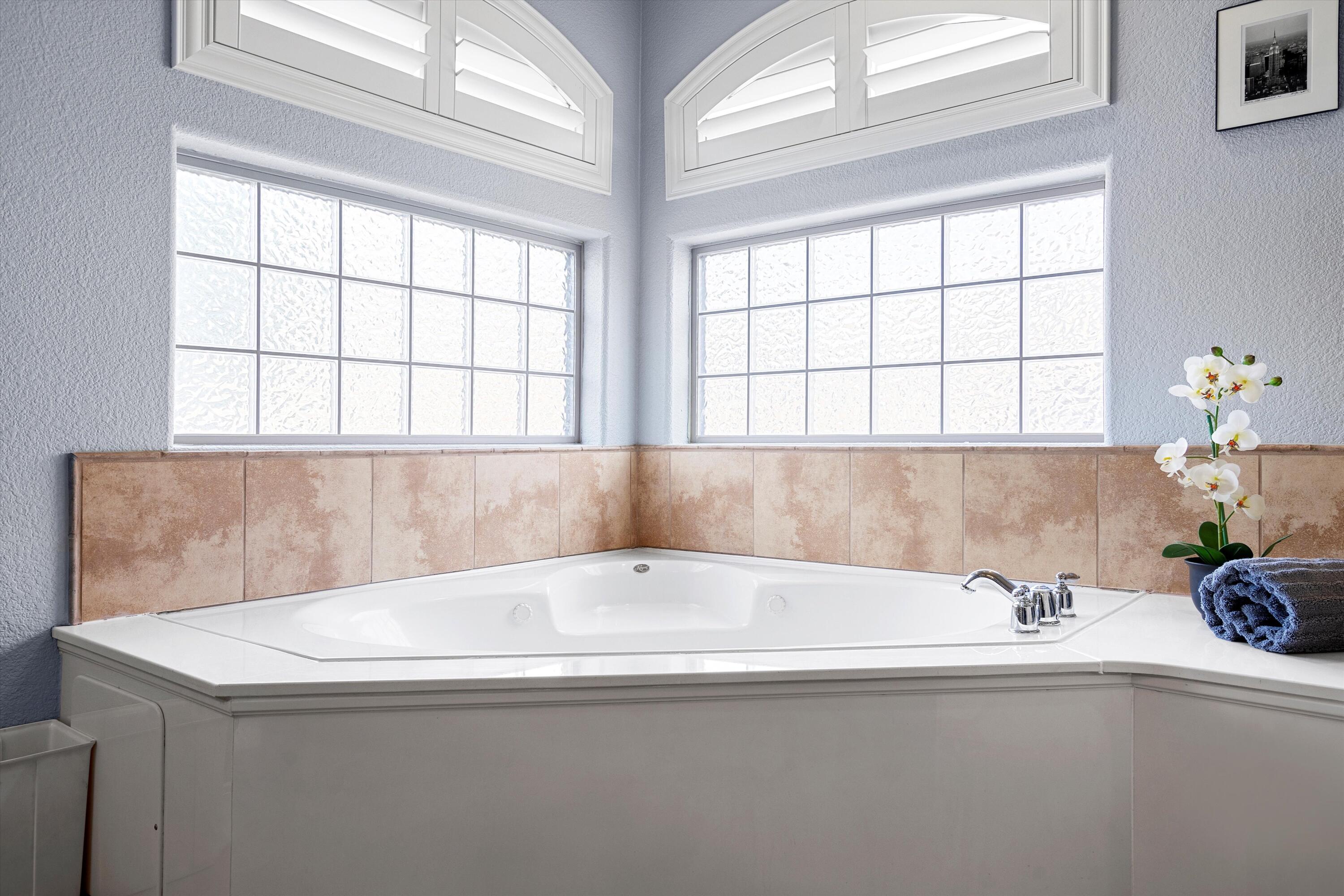 1007 Desert Broom Road NE