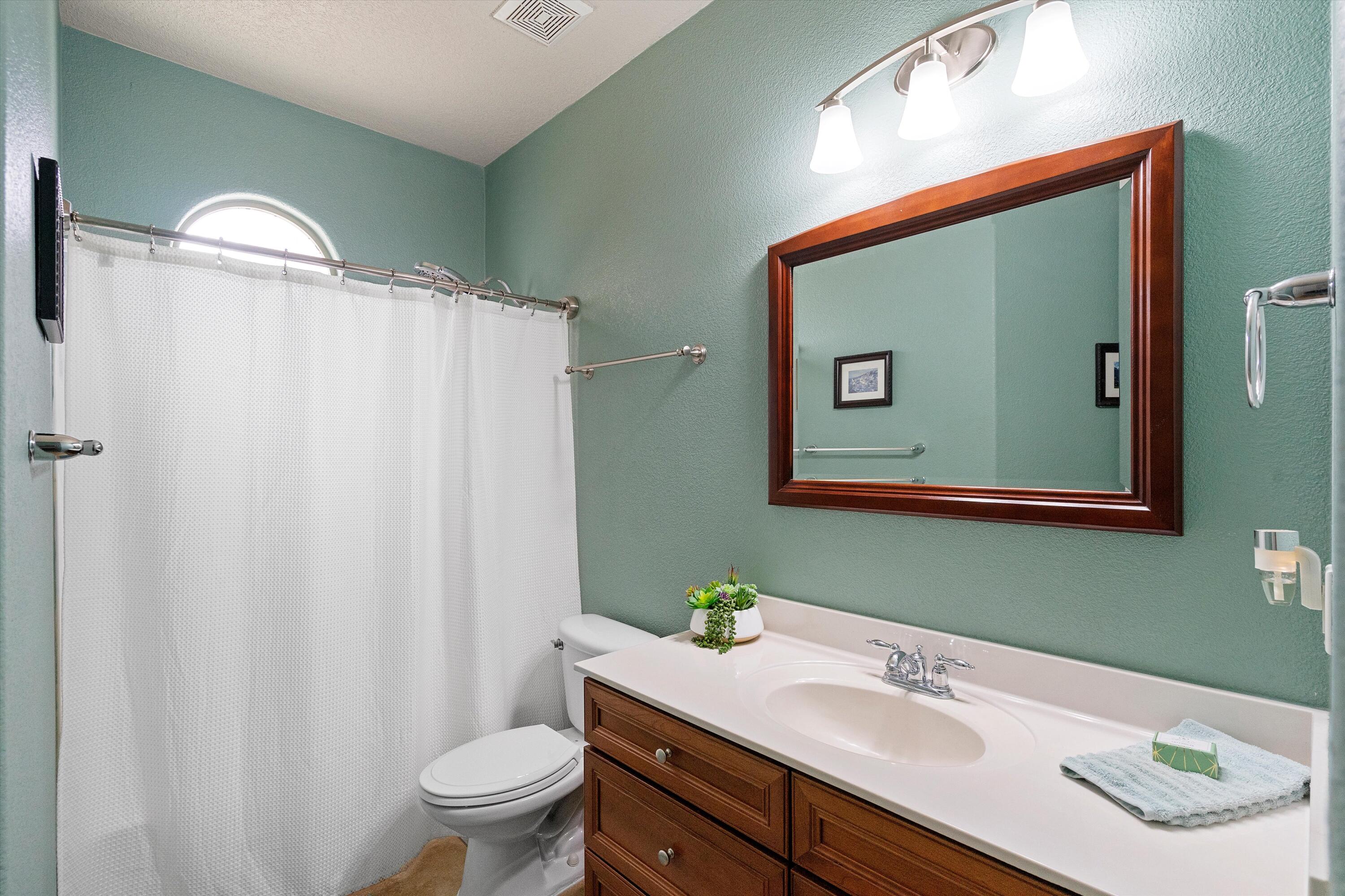 1007 Desert Broom Road NE