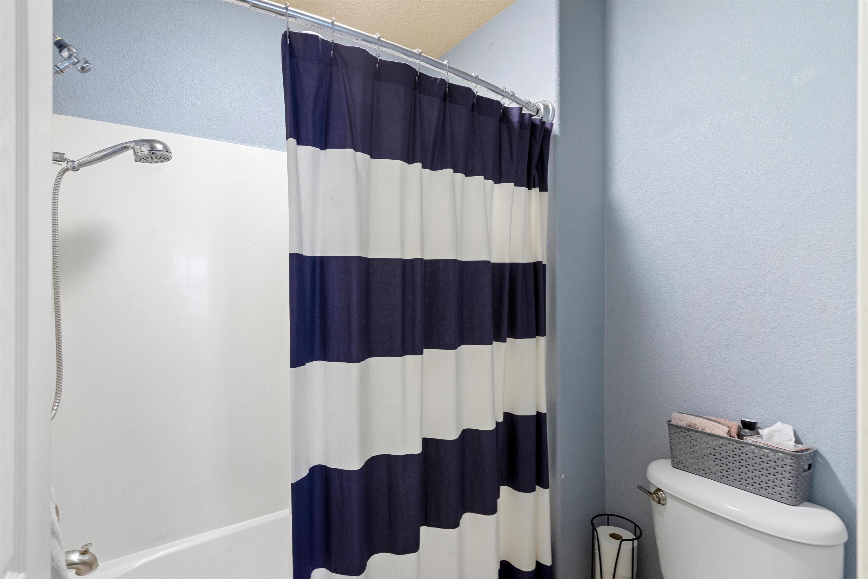 1007 Desert Broom Road NE