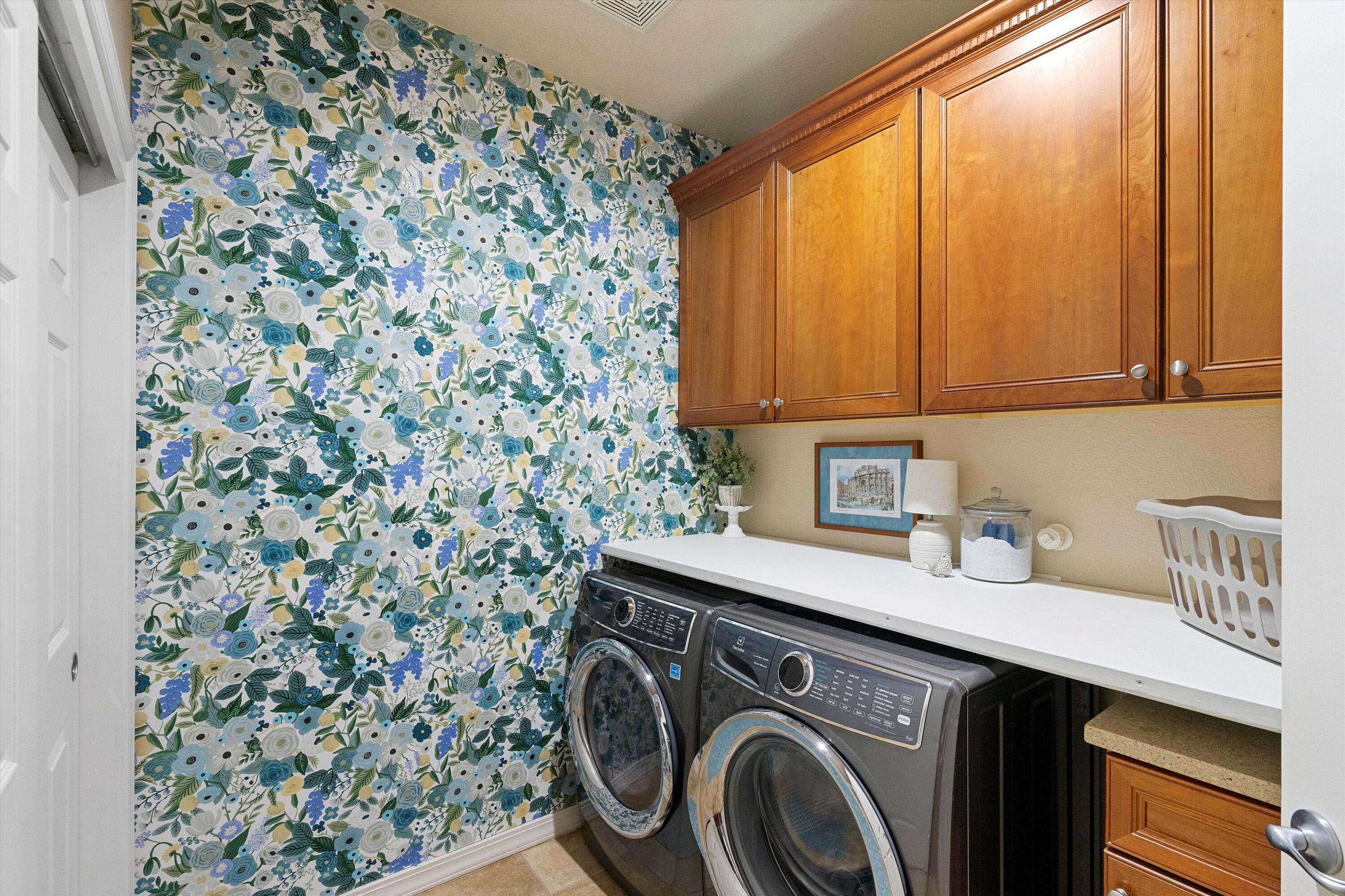 1007 Desert Broom Road NE