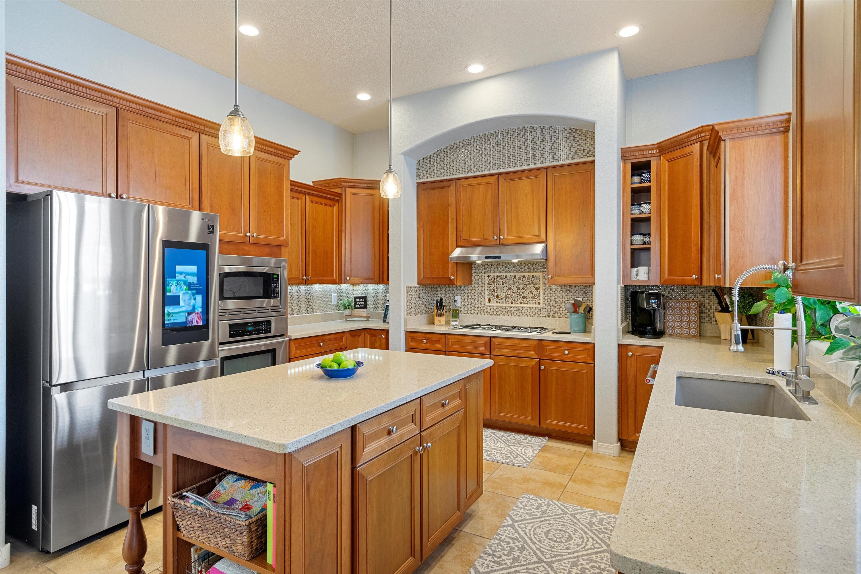 1007 Desert Broom Road NE