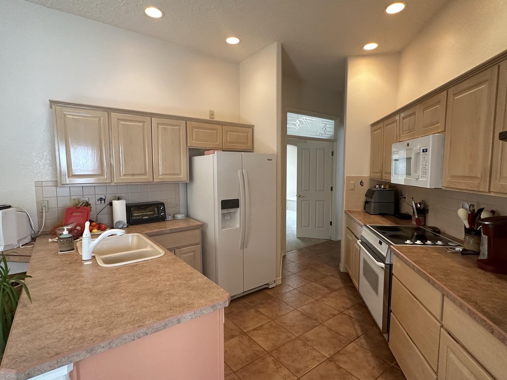4923 Skyline View Court NE