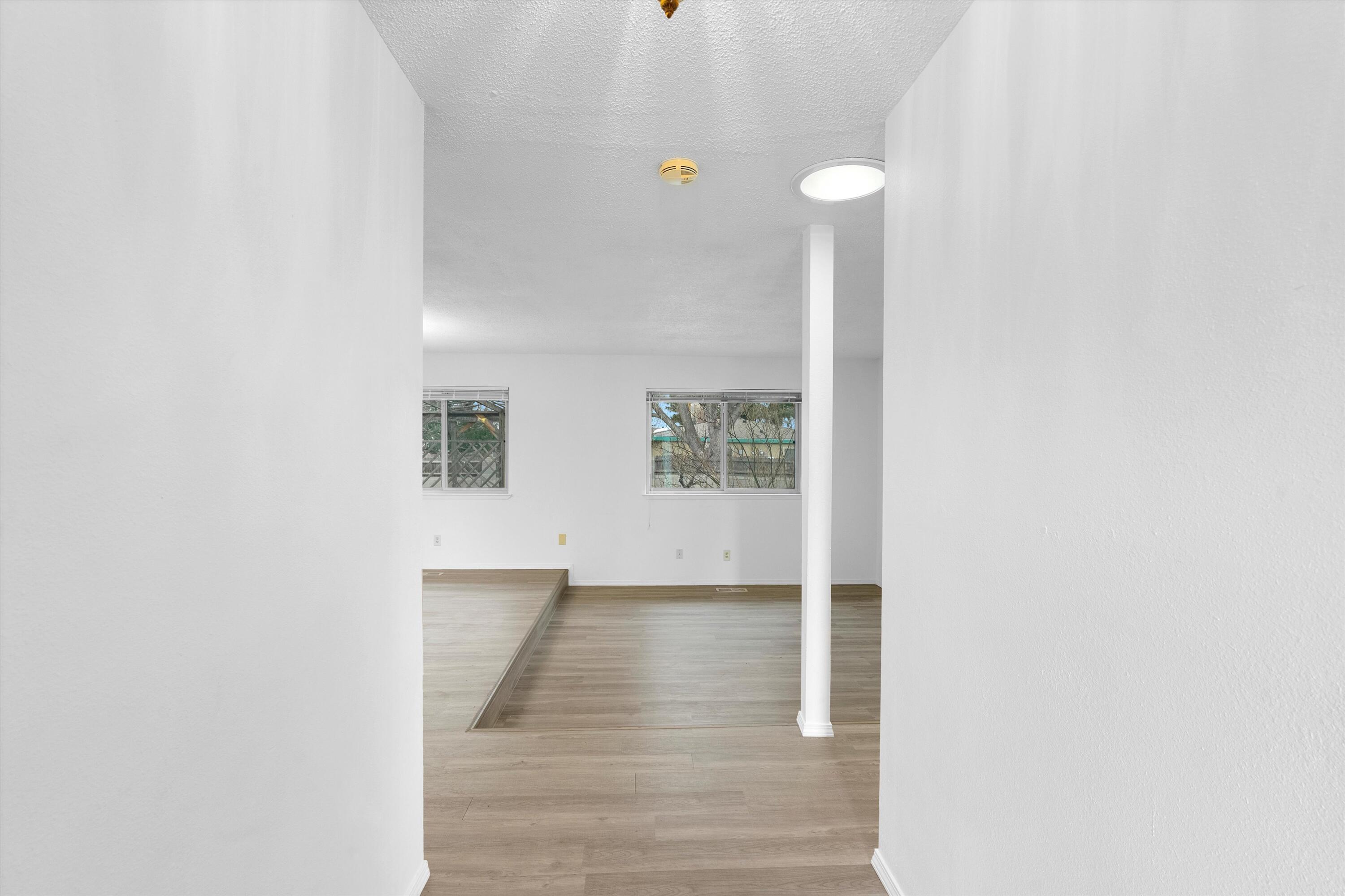 9126 Las Camas Road NE