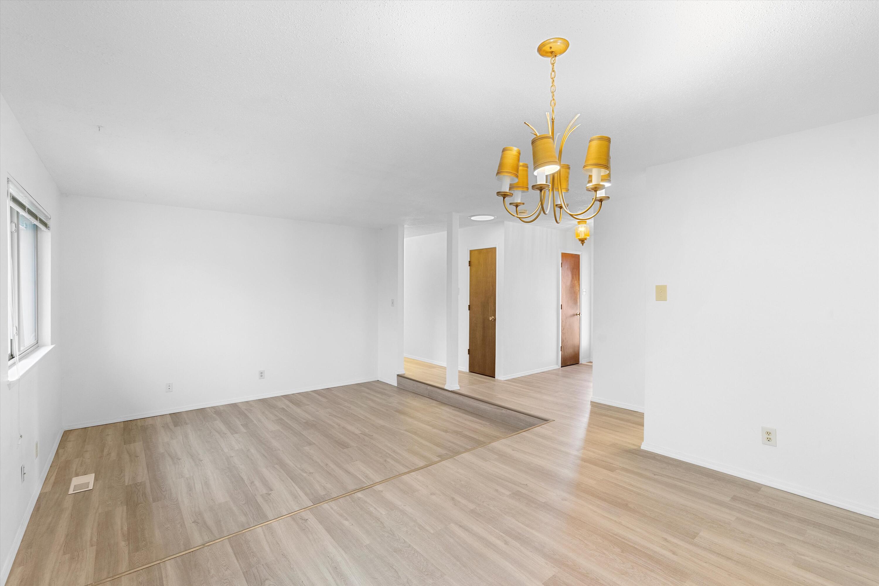 9126 Las Camas Road NE