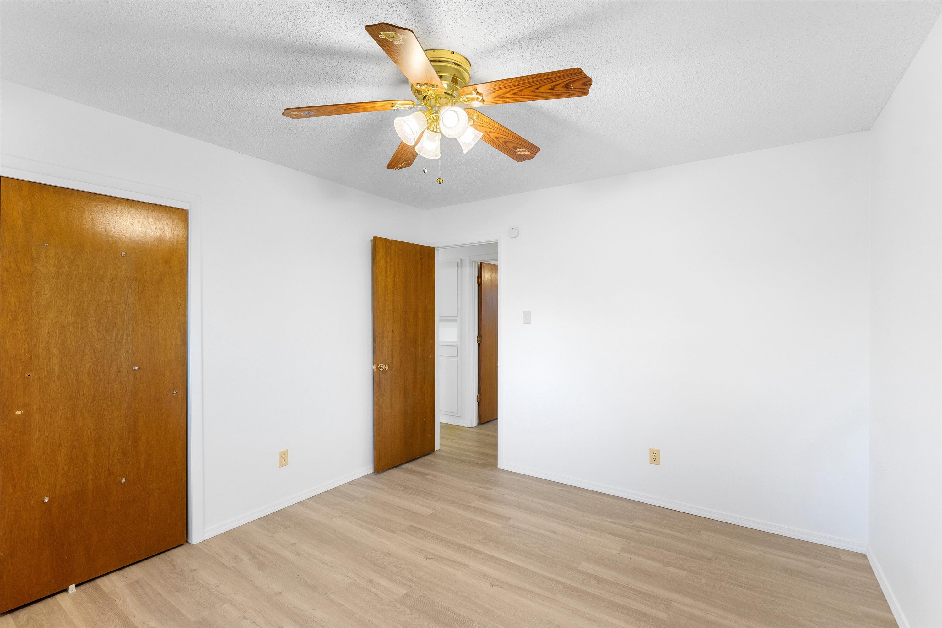 9126 Las Camas Road NE