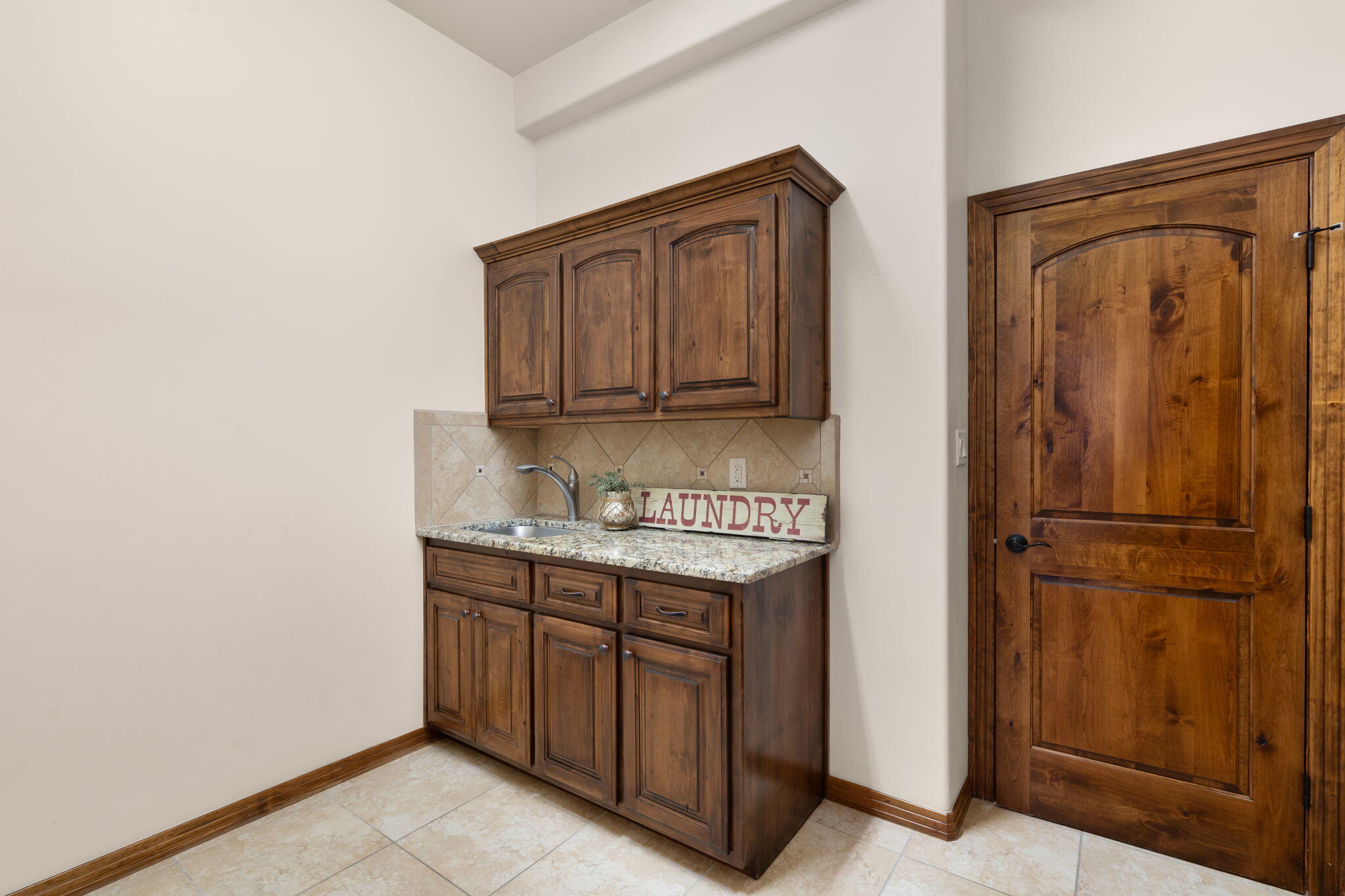 10000 Sand Verbena Trail NE