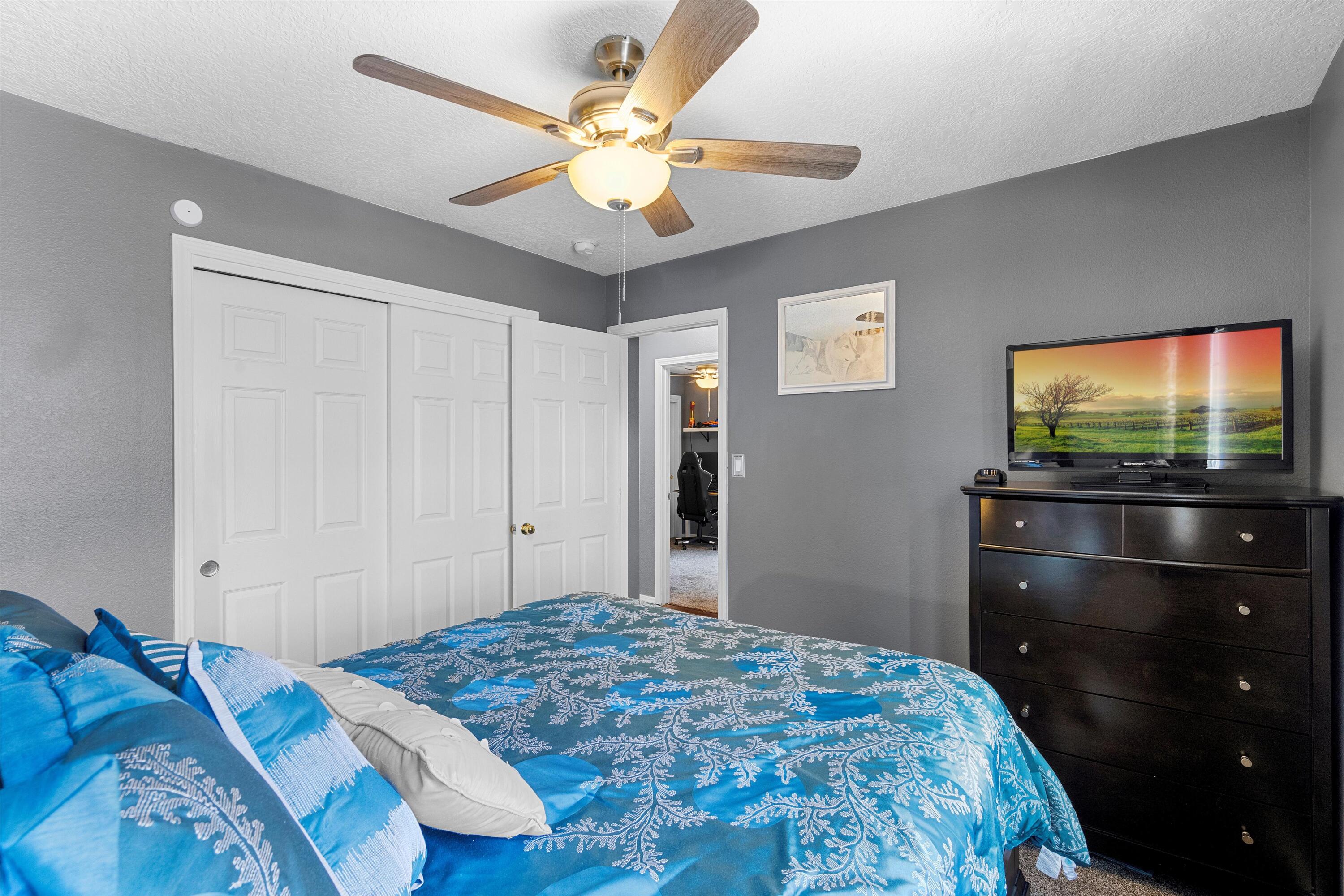 3839 Desert Pinon Drive NE