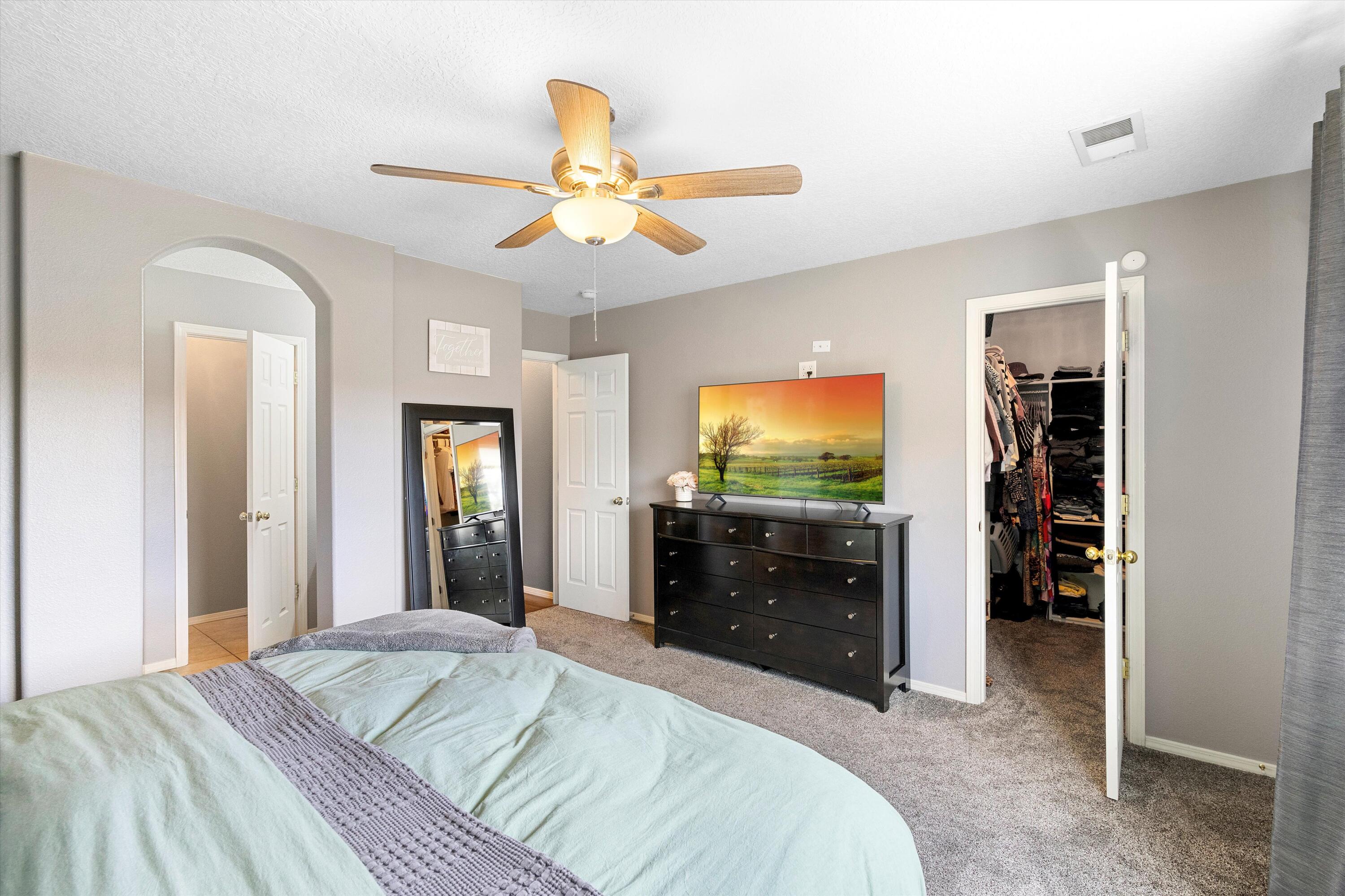 3839 Desert Pinon Drive NE