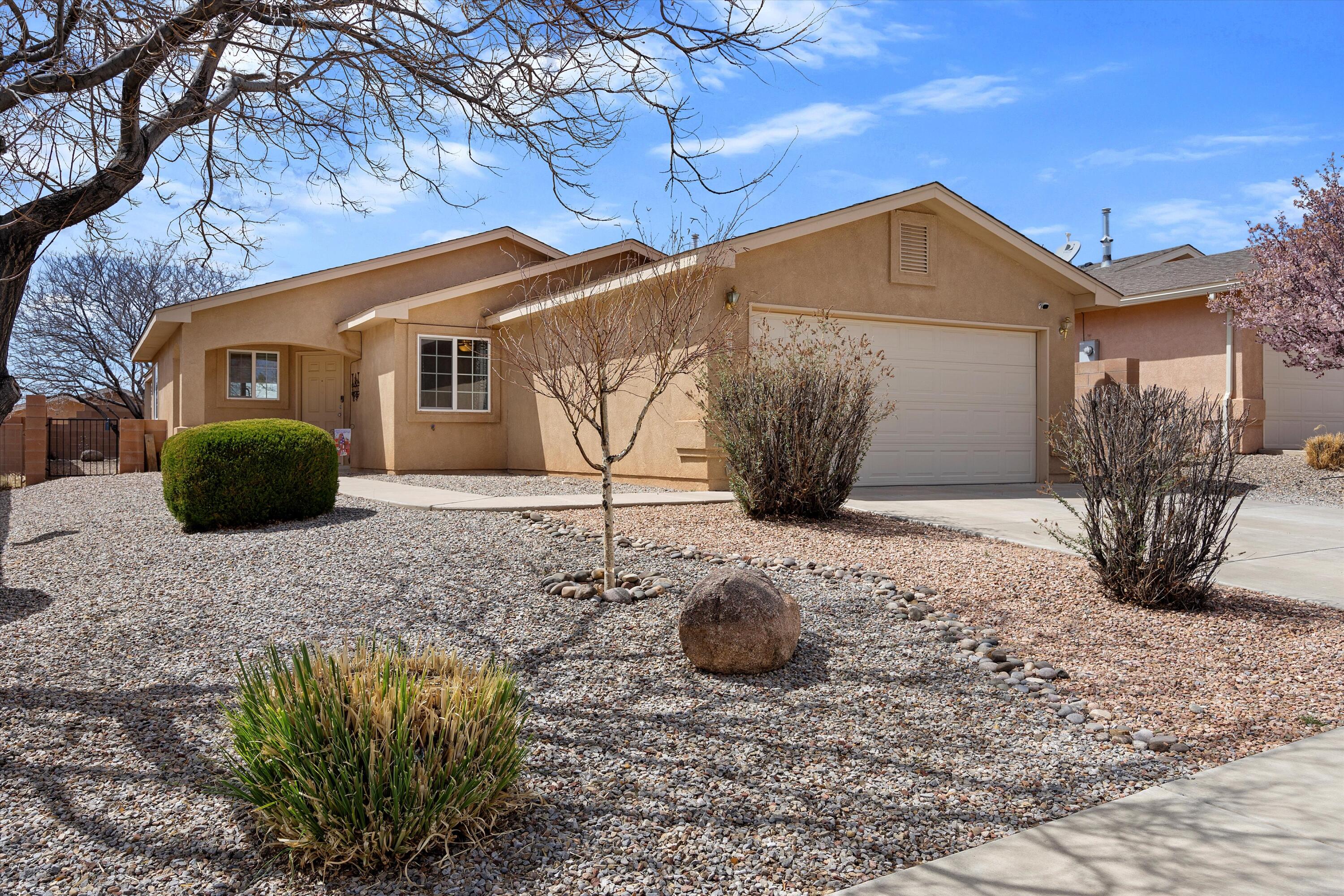 3839 Desert Pinon Drive NE