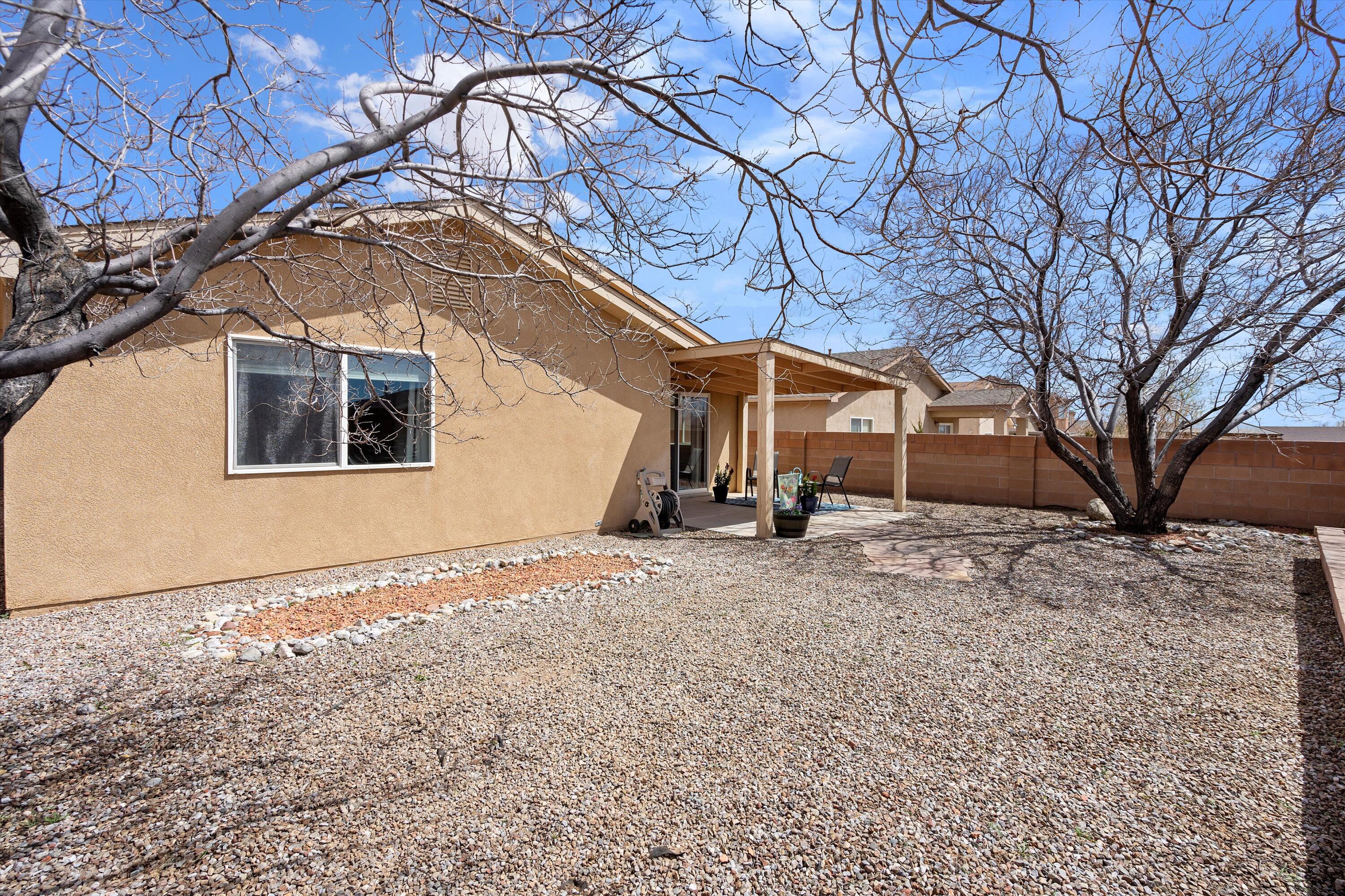 3839 Desert Pinon Drive NE