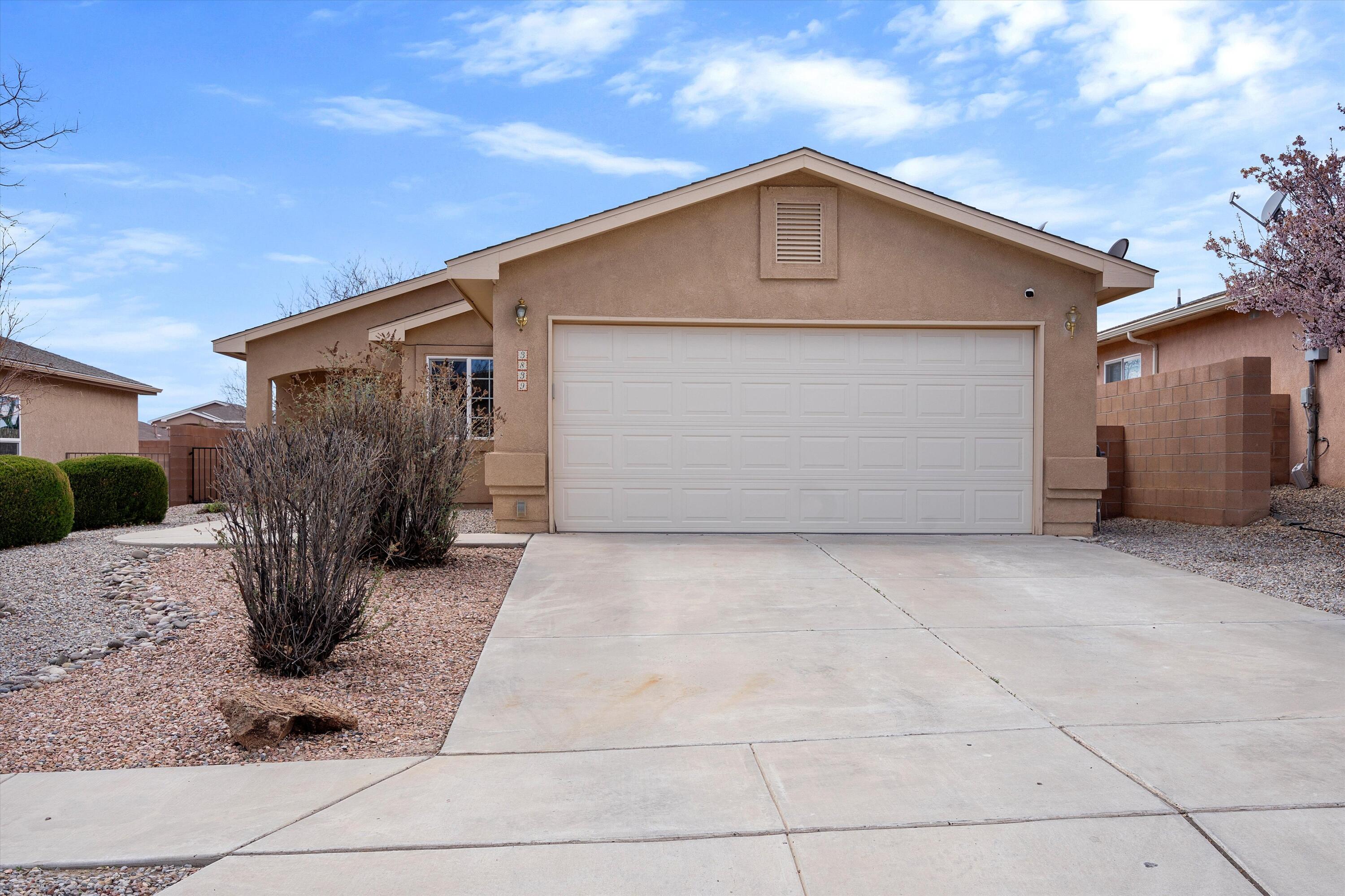 3839 Desert Pinon Drive NE