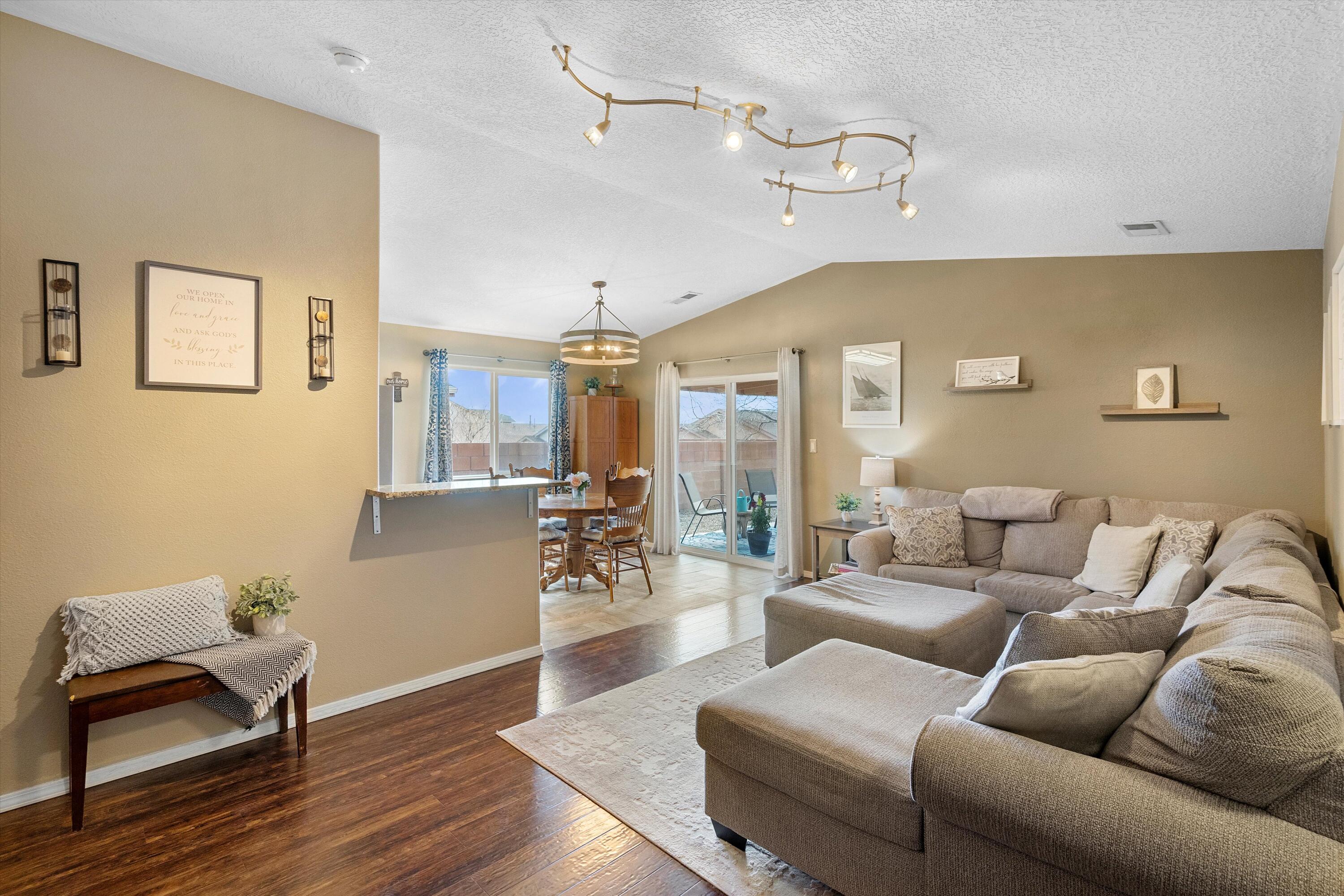 3839 Desert Pinon Drive NE