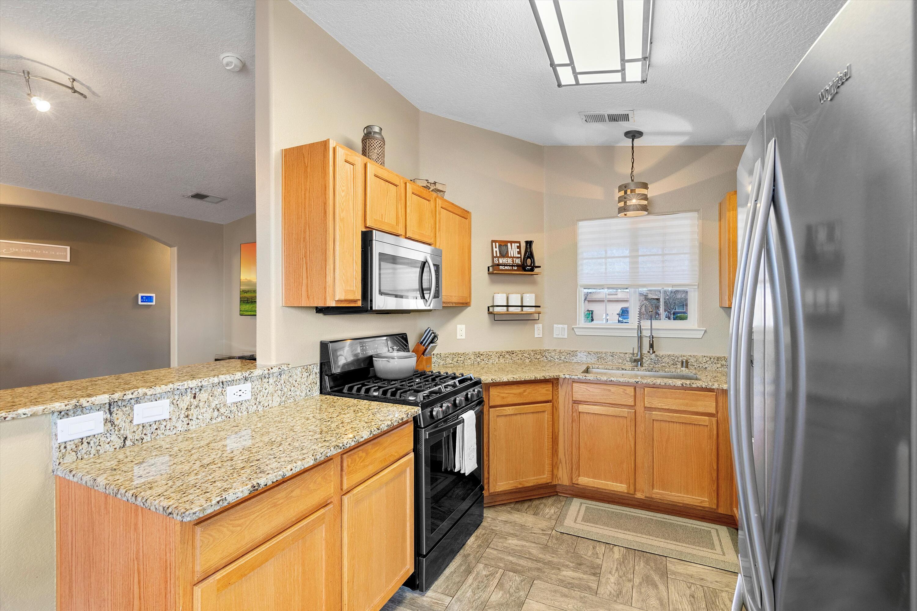 3839 Desert Pinon Drive NE