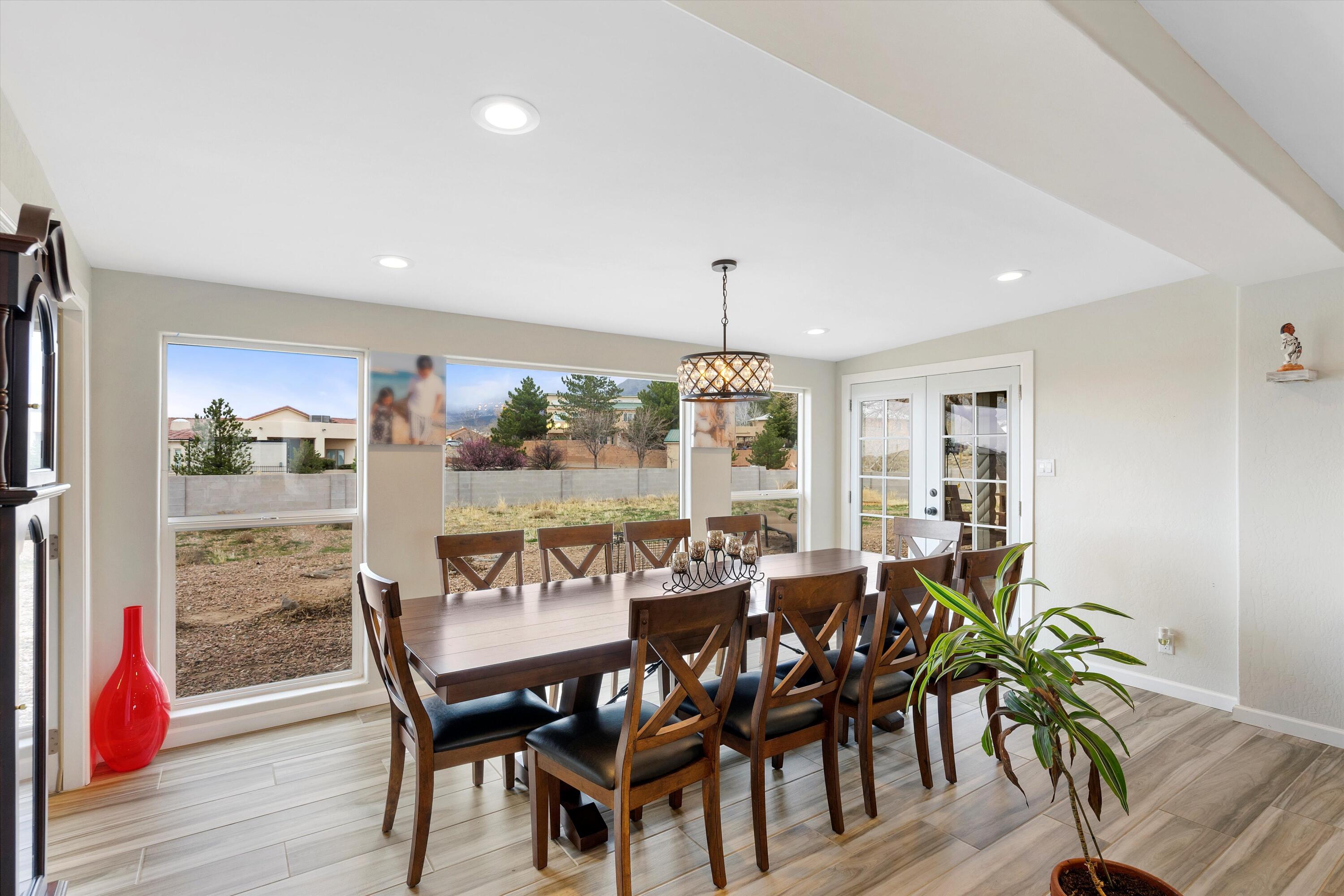 10811 Del Rey Avenue NE