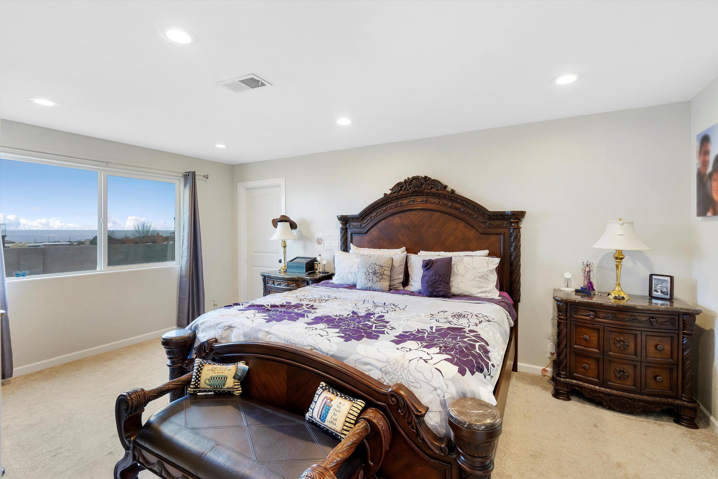 10811 Del Rey Avenue NE